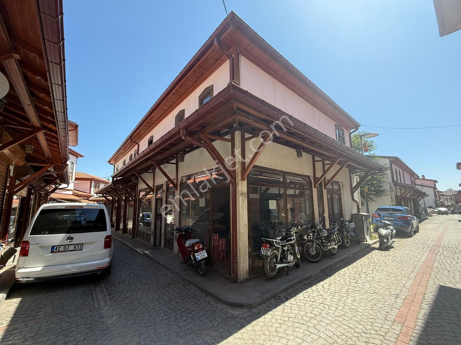 Rotadan Arastada Satılık İş Yeri