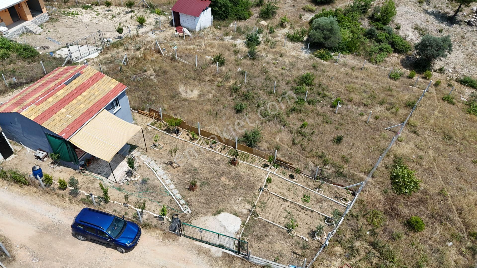 İzmir Akçaköyde Satılık 336 M2 Tapulu 50 M2 Betonarme Bahçeli Harika Ev - Görsel 9