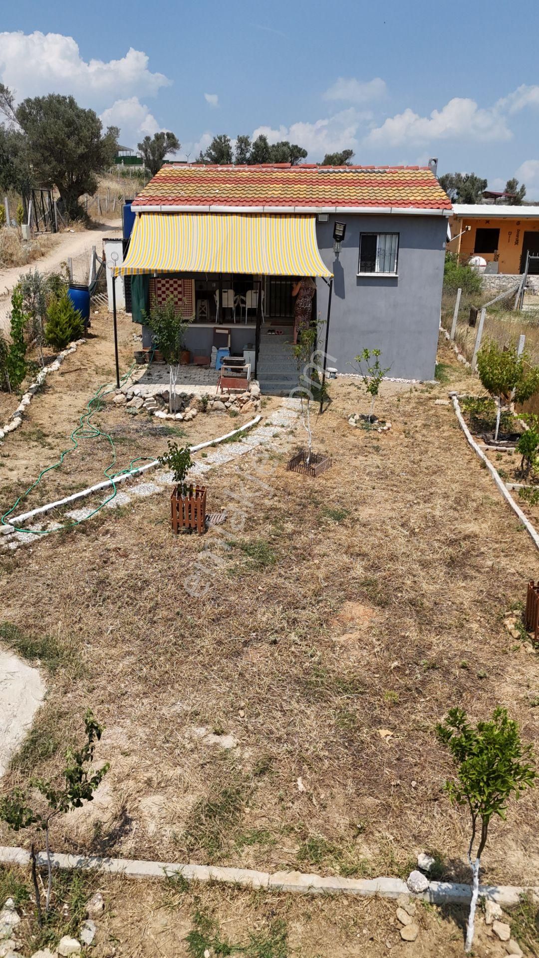 İzmir Akçaköyde Satılık 336 M2 Tapulu 50 M2 Betonarme Bahçeli Harika Ev - Görsel 18