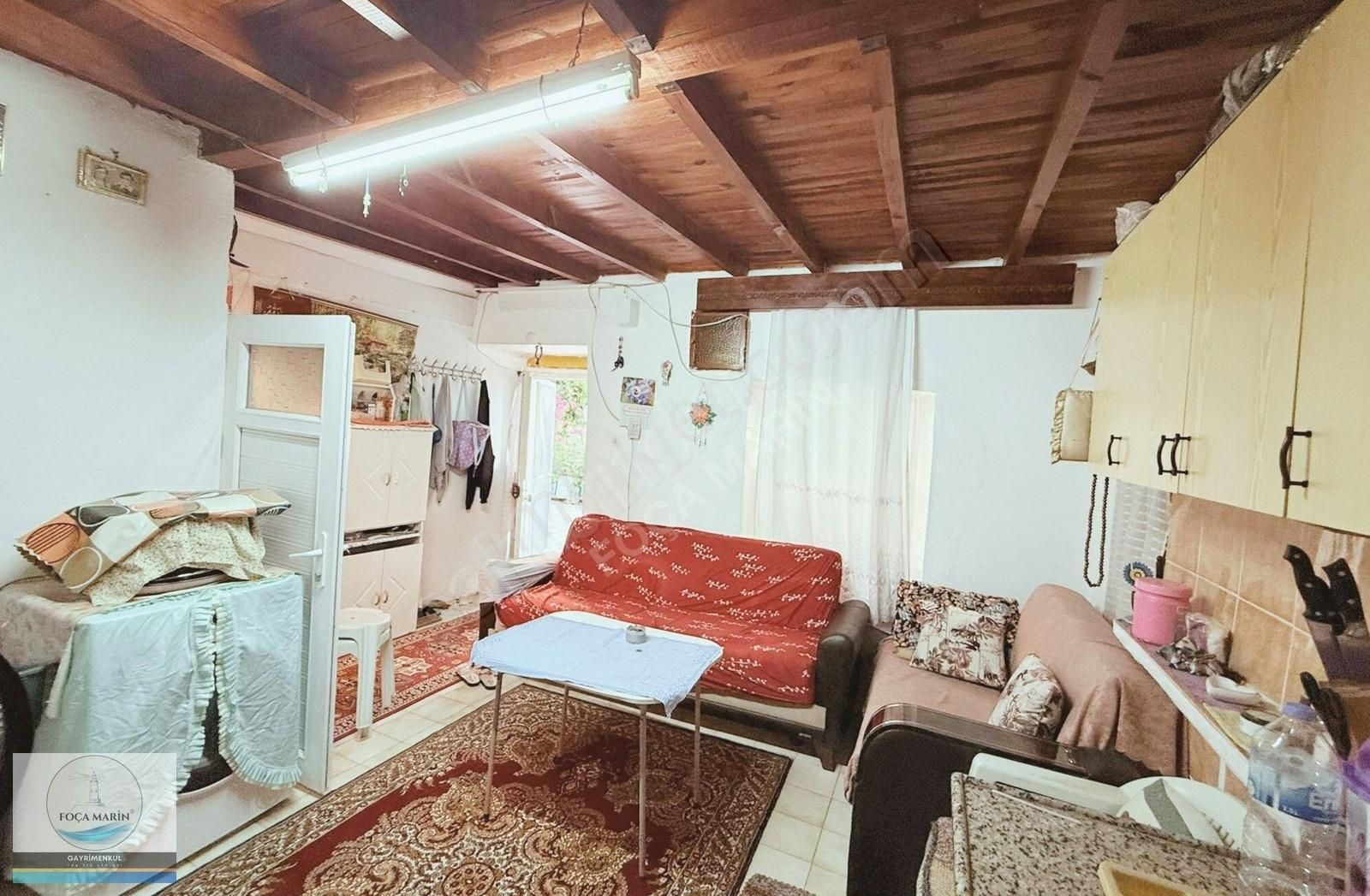 Yenifoça Marina'ya Çok Yakın, Mükemmel Lokasyonda Taş Ev - Görsel 8