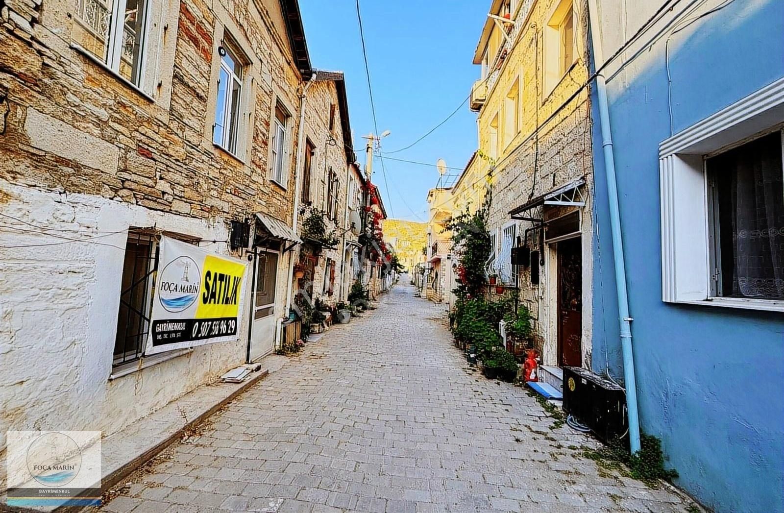 Yenifoça Marina'ya Çok Yakın, Mükemmel Lokasyonda Taş Ev - Görsel 10