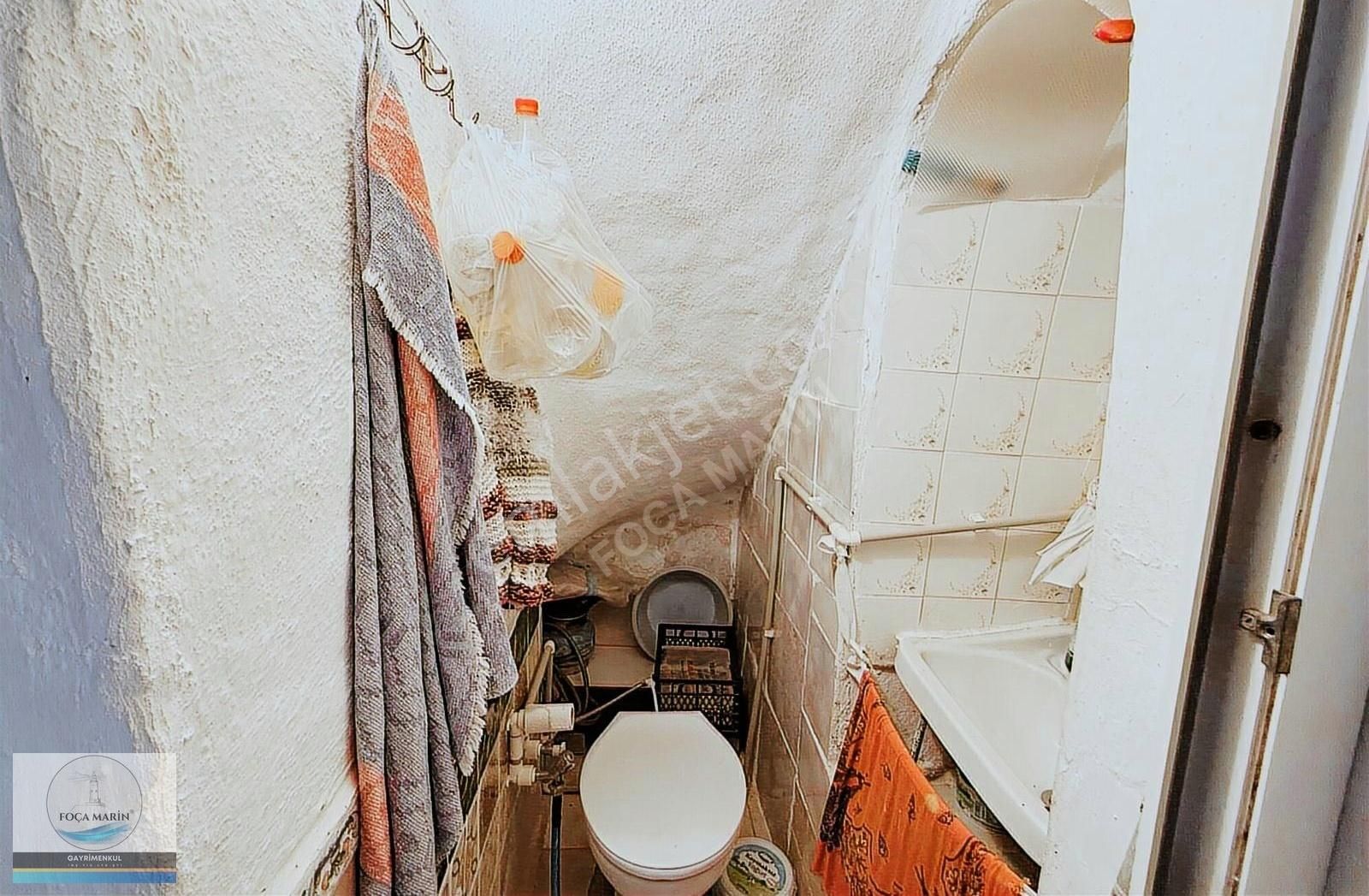 Yenifoça Marina'ya Çok Yakın, Mükemmel Lokasyonda Taş Ev - Görsel 11