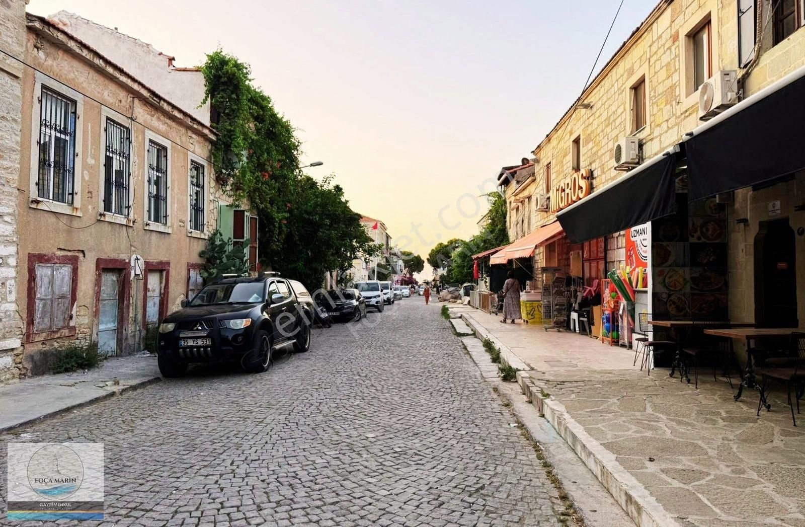 Yenifoça Marina'ya Çok Yakın, Mükemmel Lokasyonda Taş Ev - Görsel 5