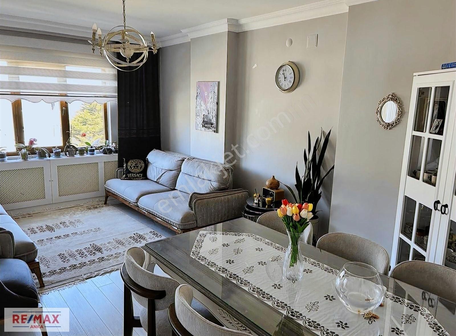 Remax Anka'dan Koru Evlerinde 3+1 Deniz Ve Havuz Manzaralı Daire