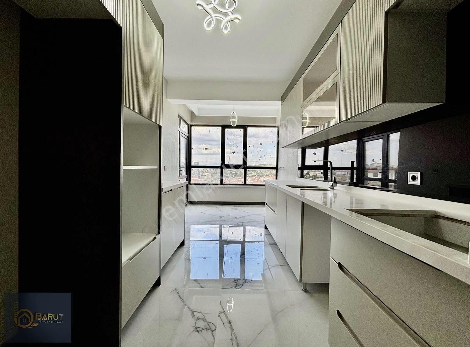 Barut Emlaktan Yerden Isıtma Manzaralı Sıfır 2+1 Daire 3. Kat