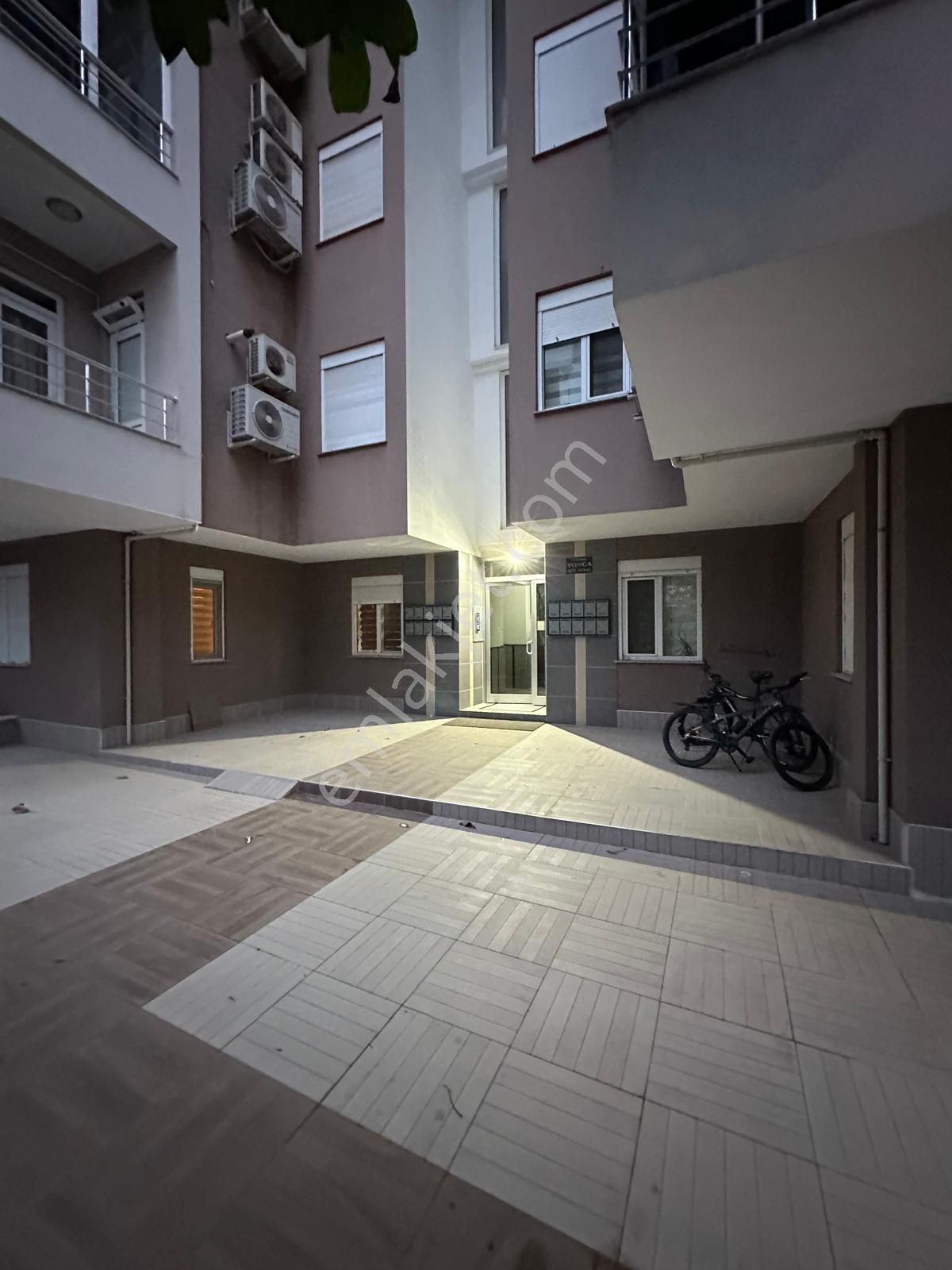 Konyaaltı Liman Mahallesi 2+1 Havuzlu Sıfır Eşyalı Daire - Görsel 2