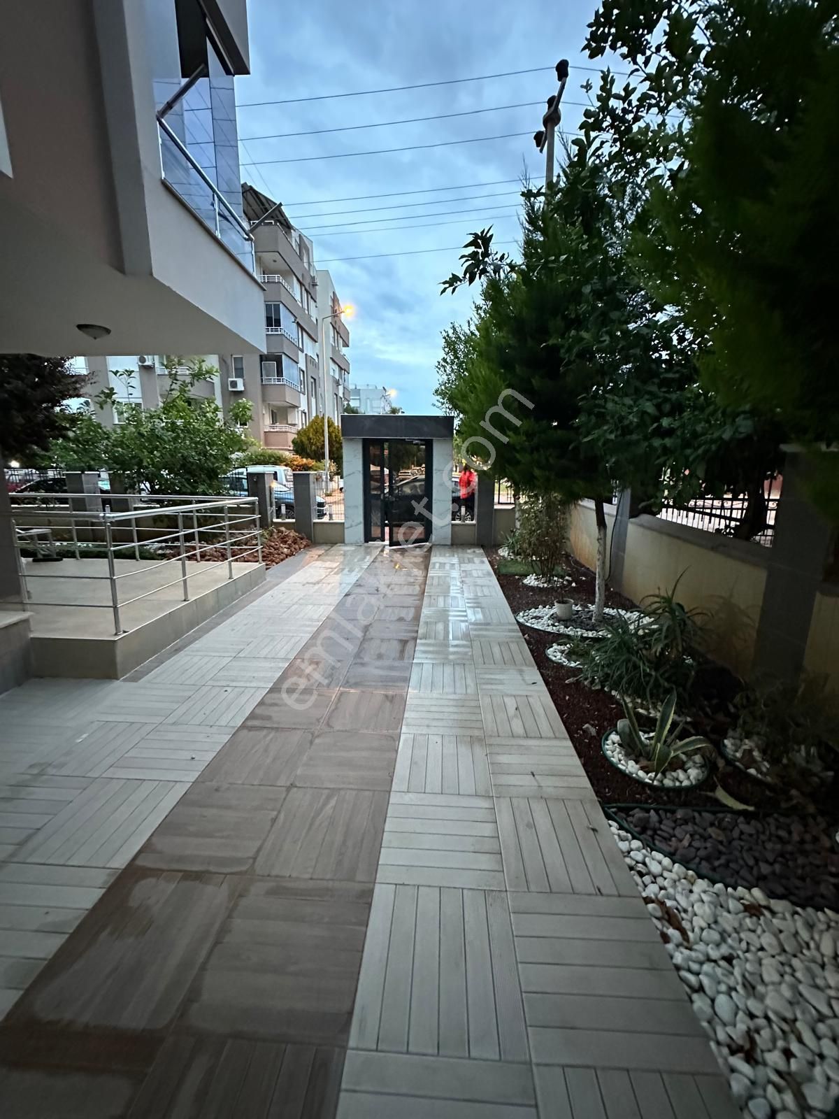 Konyaaltı Liman Mahallesi 2+1 Havuzlu Sıfır Eşyalı Daire - Görsel 8