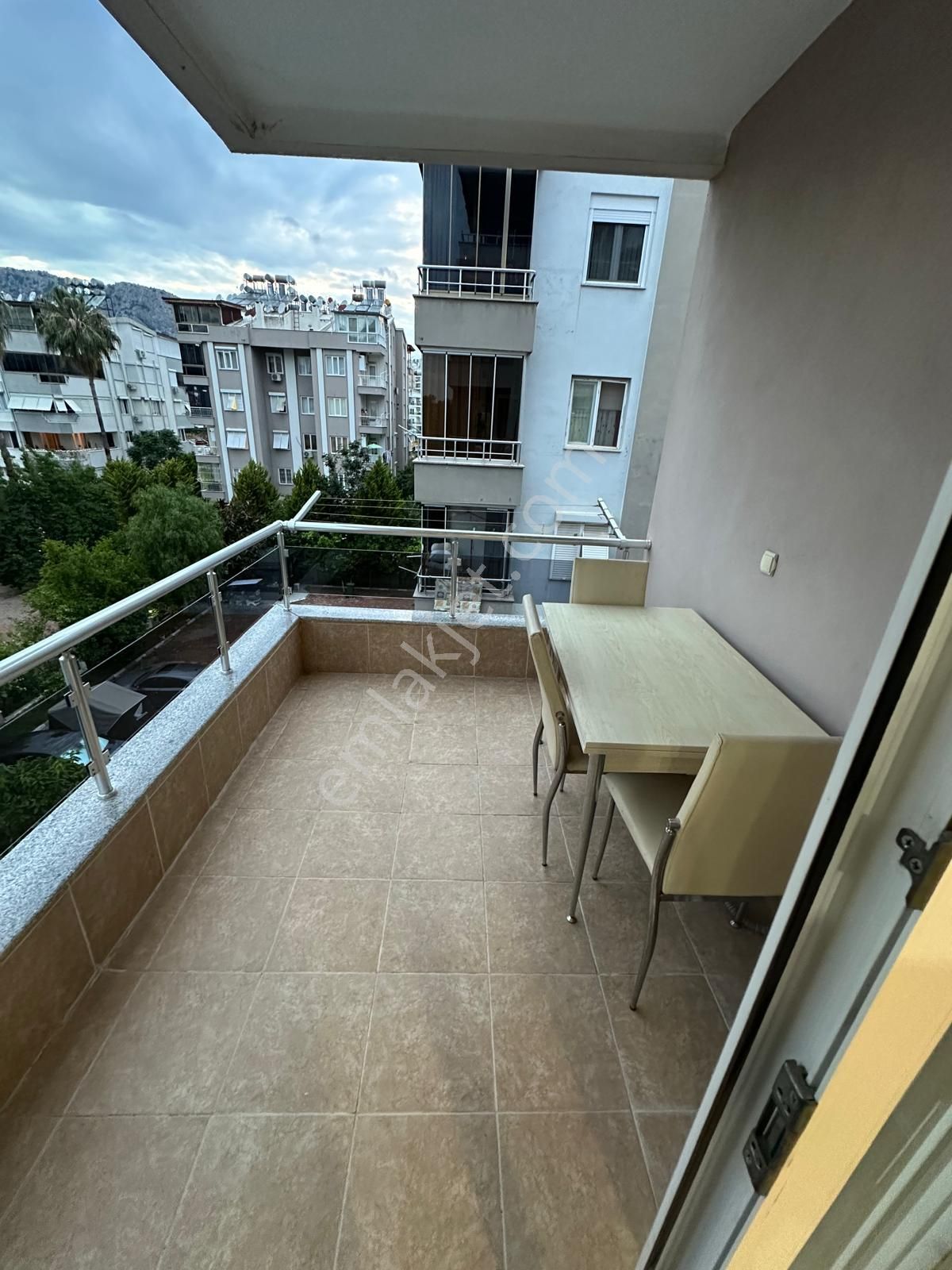 Konyaaltı Liman Mahallesi 2+1 Havuzlu Sıfır Eşyalı Daire - Görsel 18