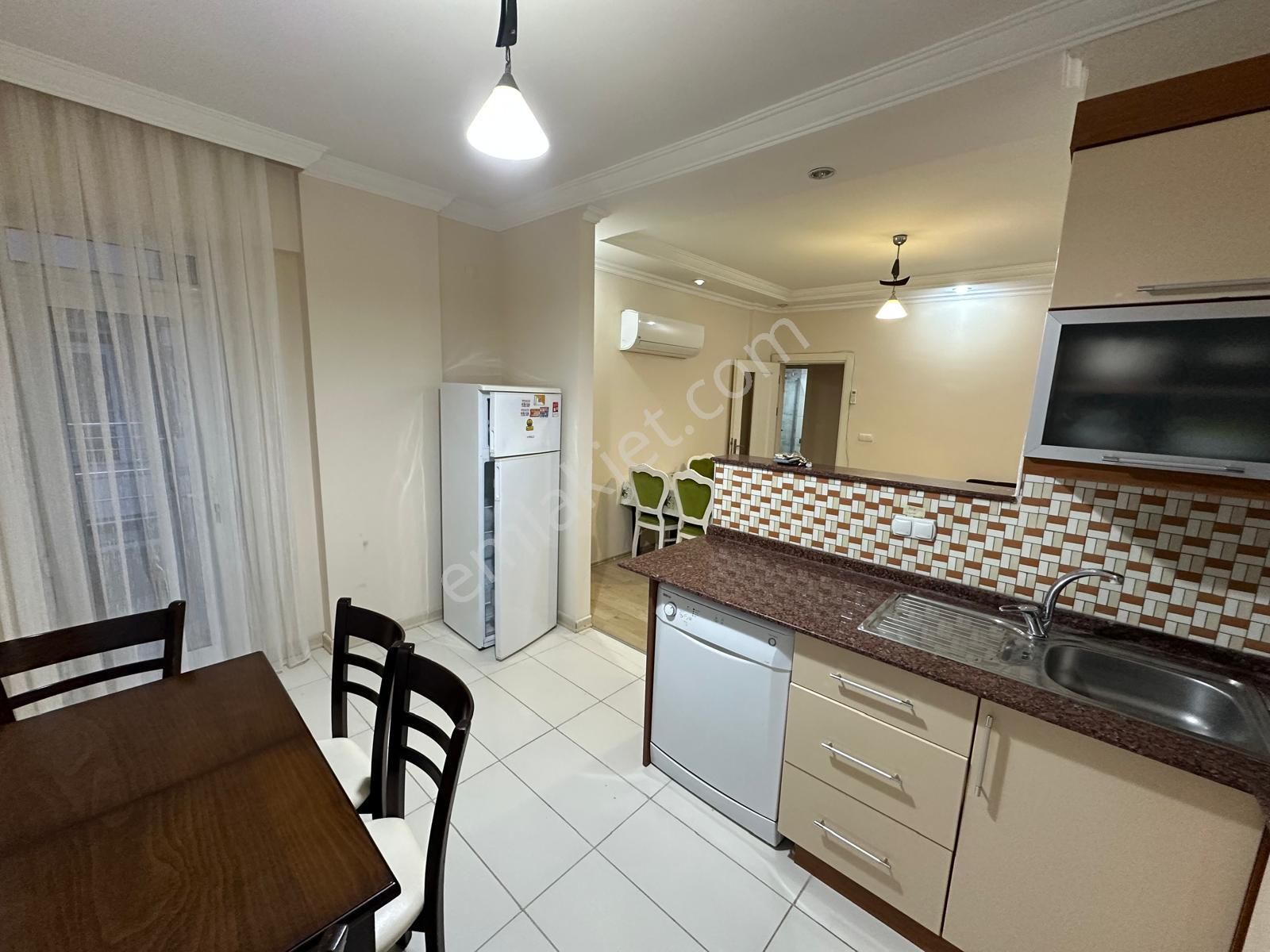 Konyaaltı Liman Mahallesi 2+1 Havuzlu Sıfır Eşyalı Daire - Görsel 12