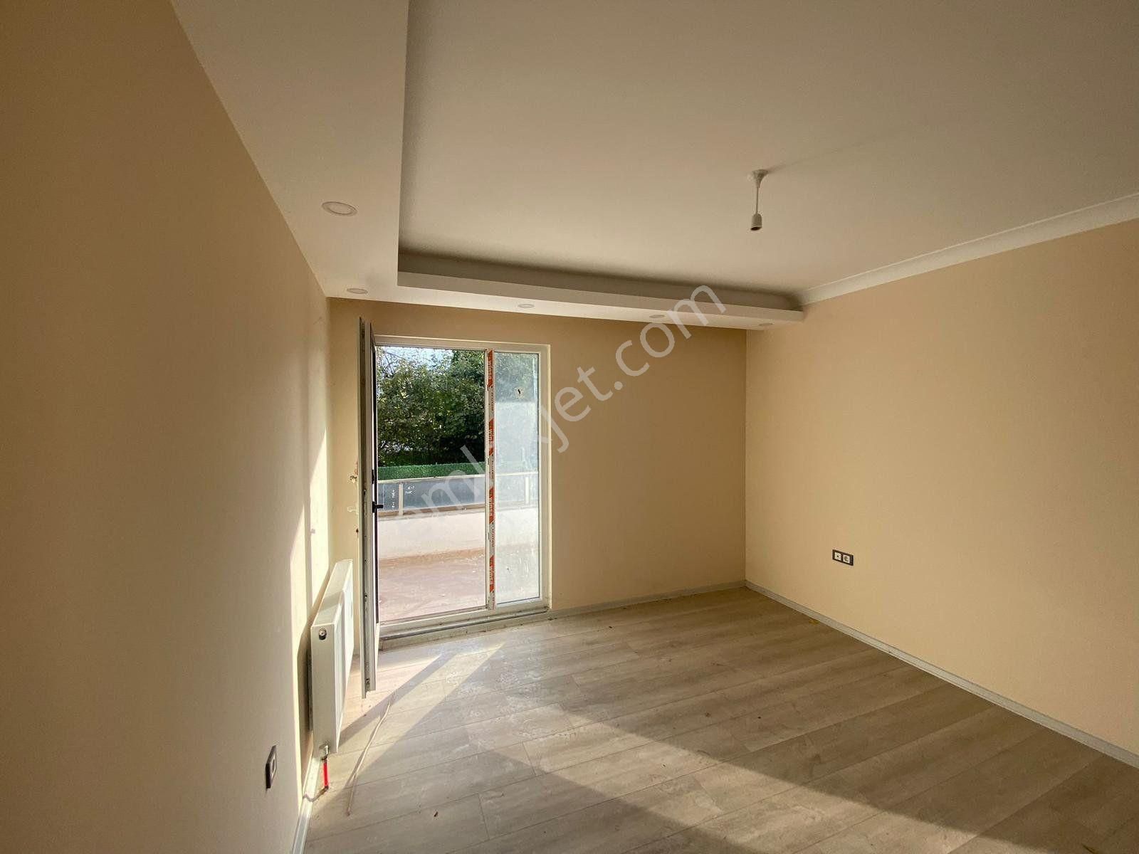 Remax Palas'tan Kartepe Suadiye'de Site İçinde 3+1 Satılık Daire
