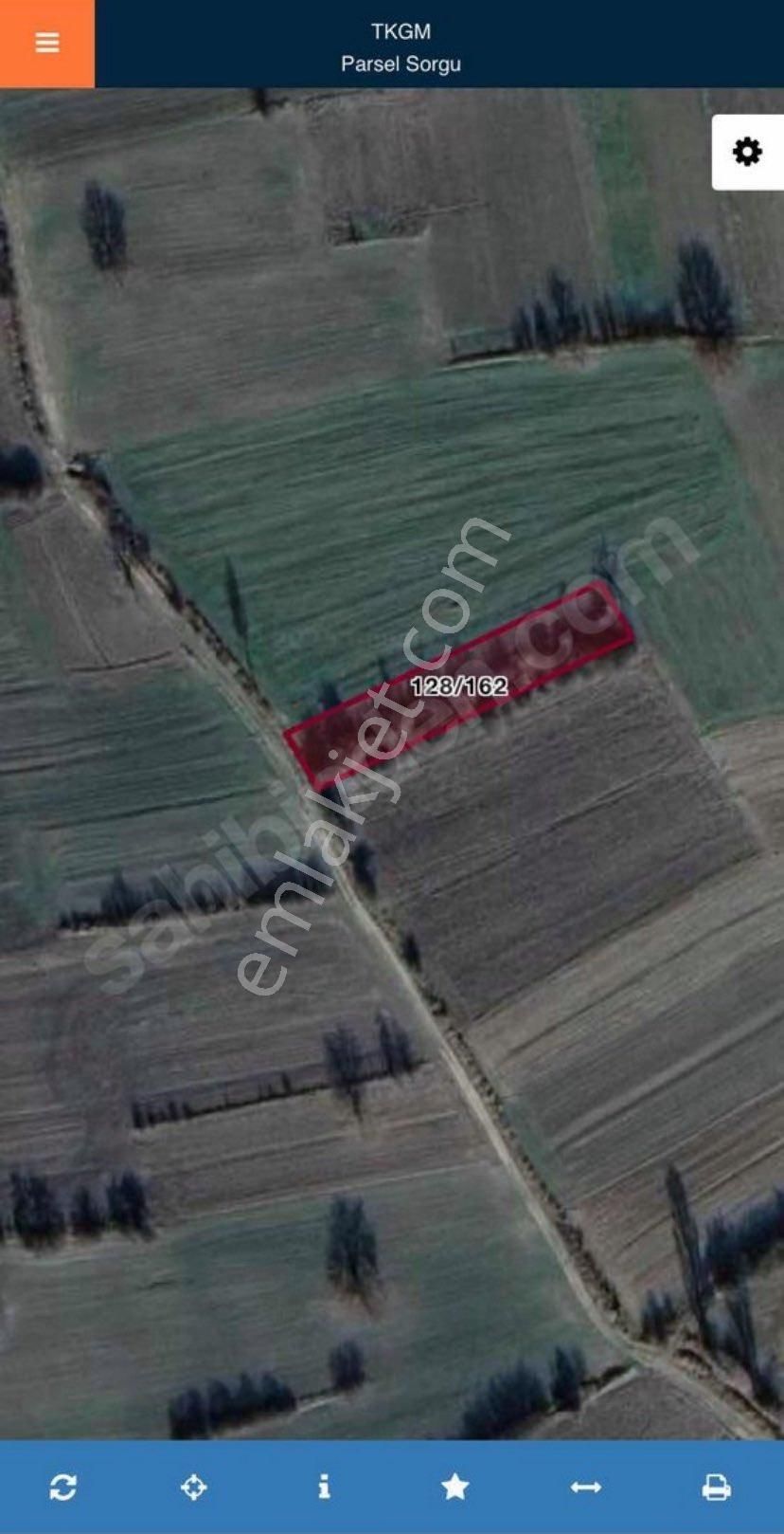 Bilecik Pazaryeri Fıranlar 1280 M2 Resmi Yollu