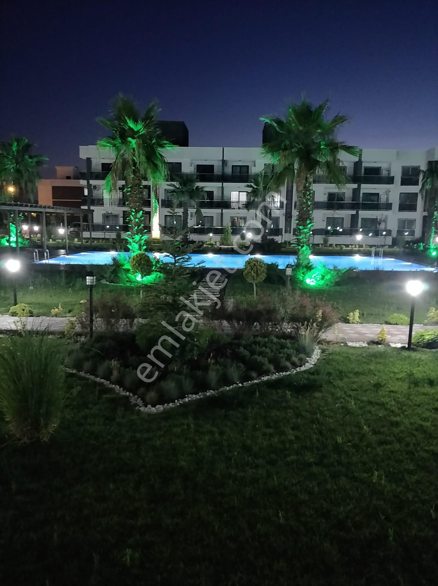 Manisa Muradiye Villalar Bölgesi Havuzlu1+1 Eşyalı Satılık Daire - Görsel 26