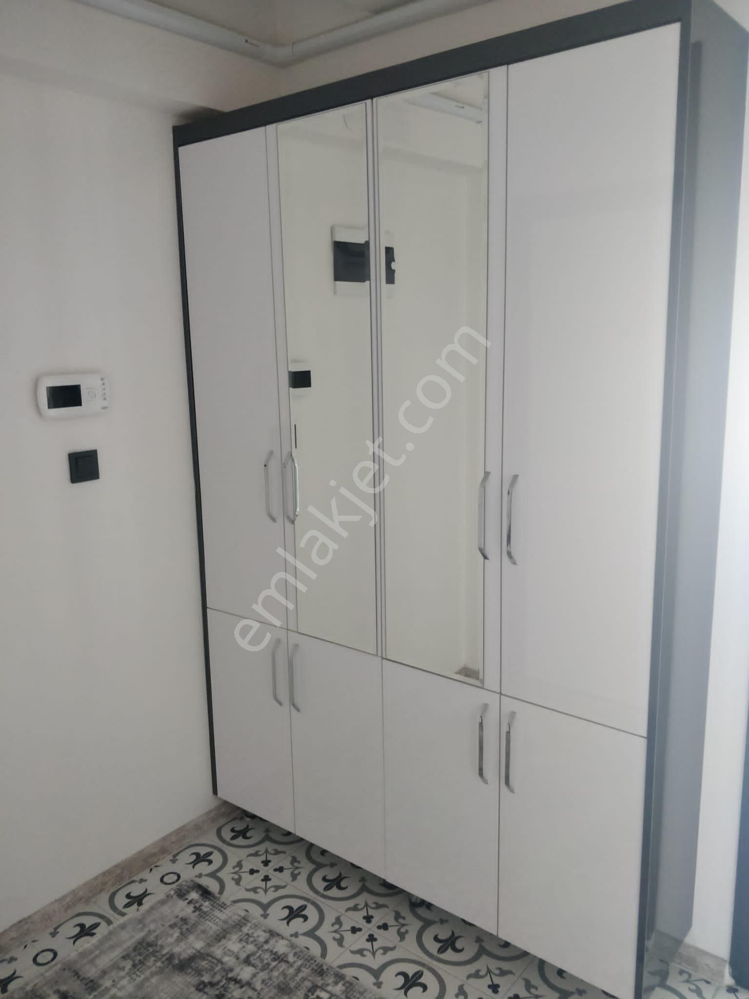 Manisa Muradiye Villalar Bölgesi Havuzlu1+1 Eşyalı Satılık Daire - Görsel 5