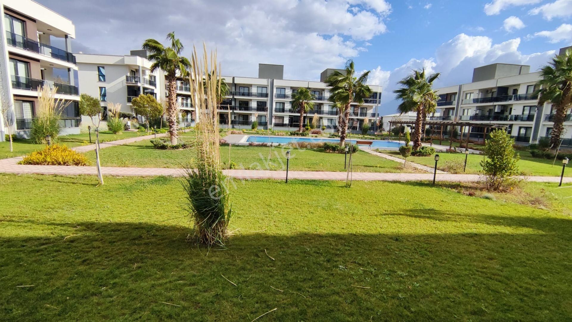 Manisa Muradiye Villalar Bölgesi Havuzlu1+1 Eşyalı Satılık Daire - Görsel 2