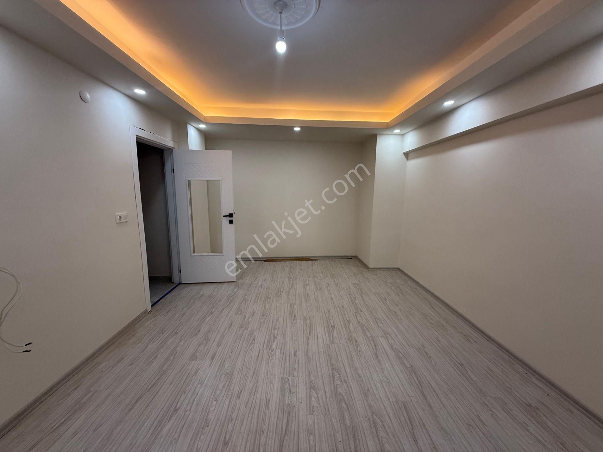 Akyüz Den Merkezı Konumda Iskanlı Sıfır Satılık 2+1 Bahçe Katı Daire