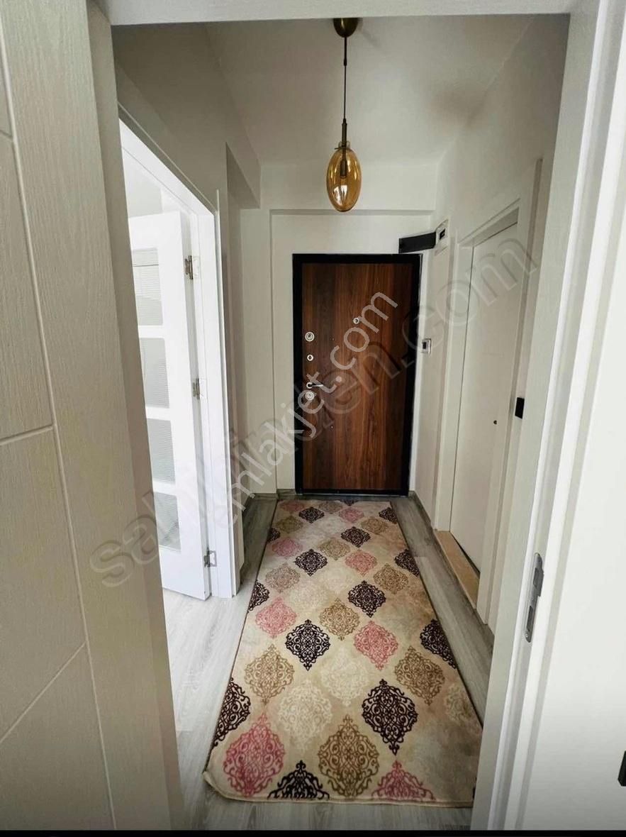 Dostlardan Altınovada Eşyalı Satılık 1+1 Daire - Görsel 10