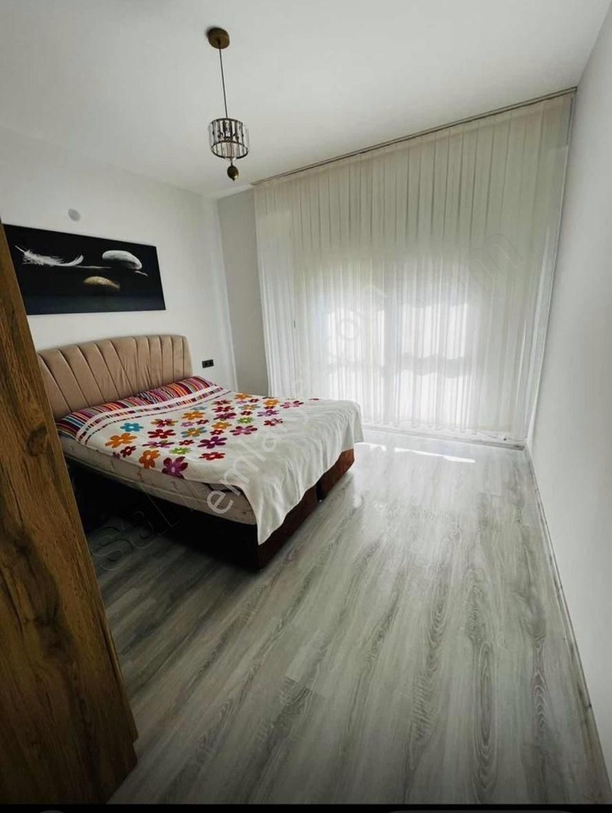 Dostlardan Altınovada Eşyalı Satılık 1+1 Daire - Görsel 4