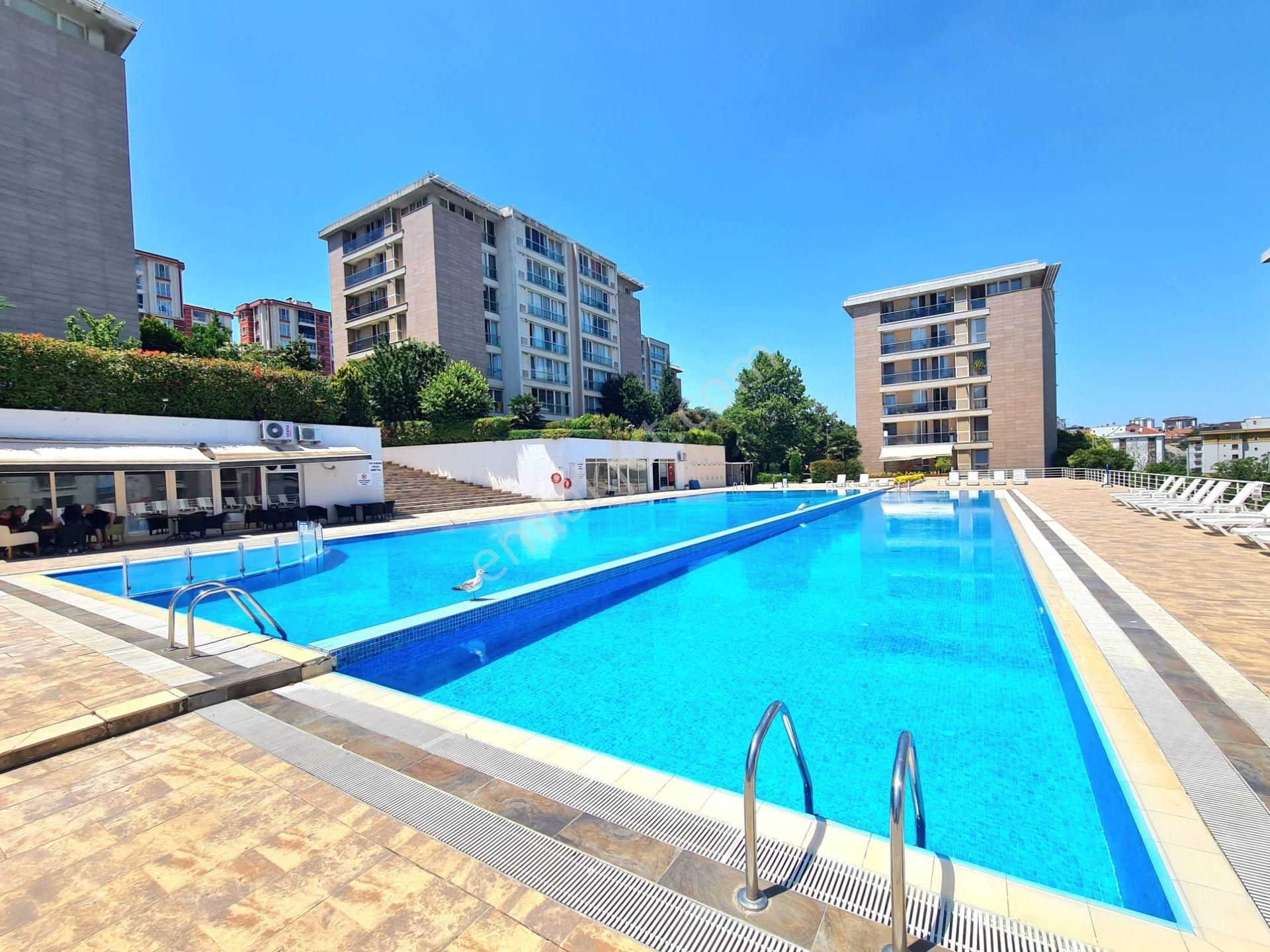 Satılık 1+1 Daire - Havuzlu Site İçi - Full Yeni Eşyalı