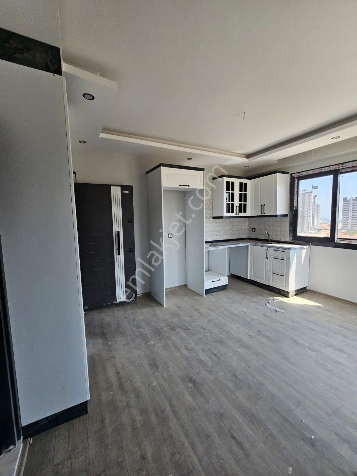 Çarkıparede Hasarsız İskanlı 1+1 Kiralık Daire
