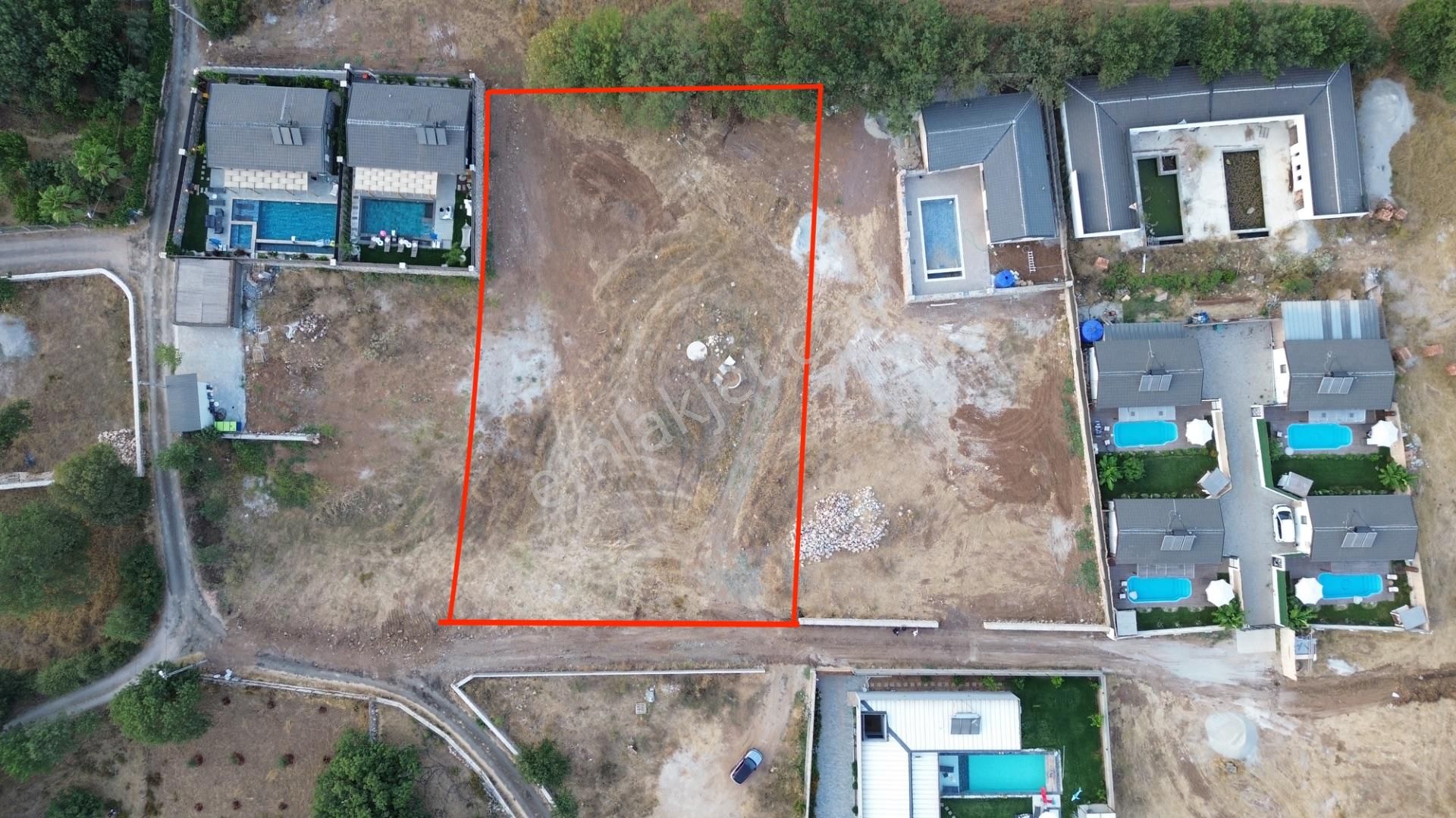 Kayaköy’de Doğa İçinde Arsa – Sessiz Ve Yatırımlık Konum