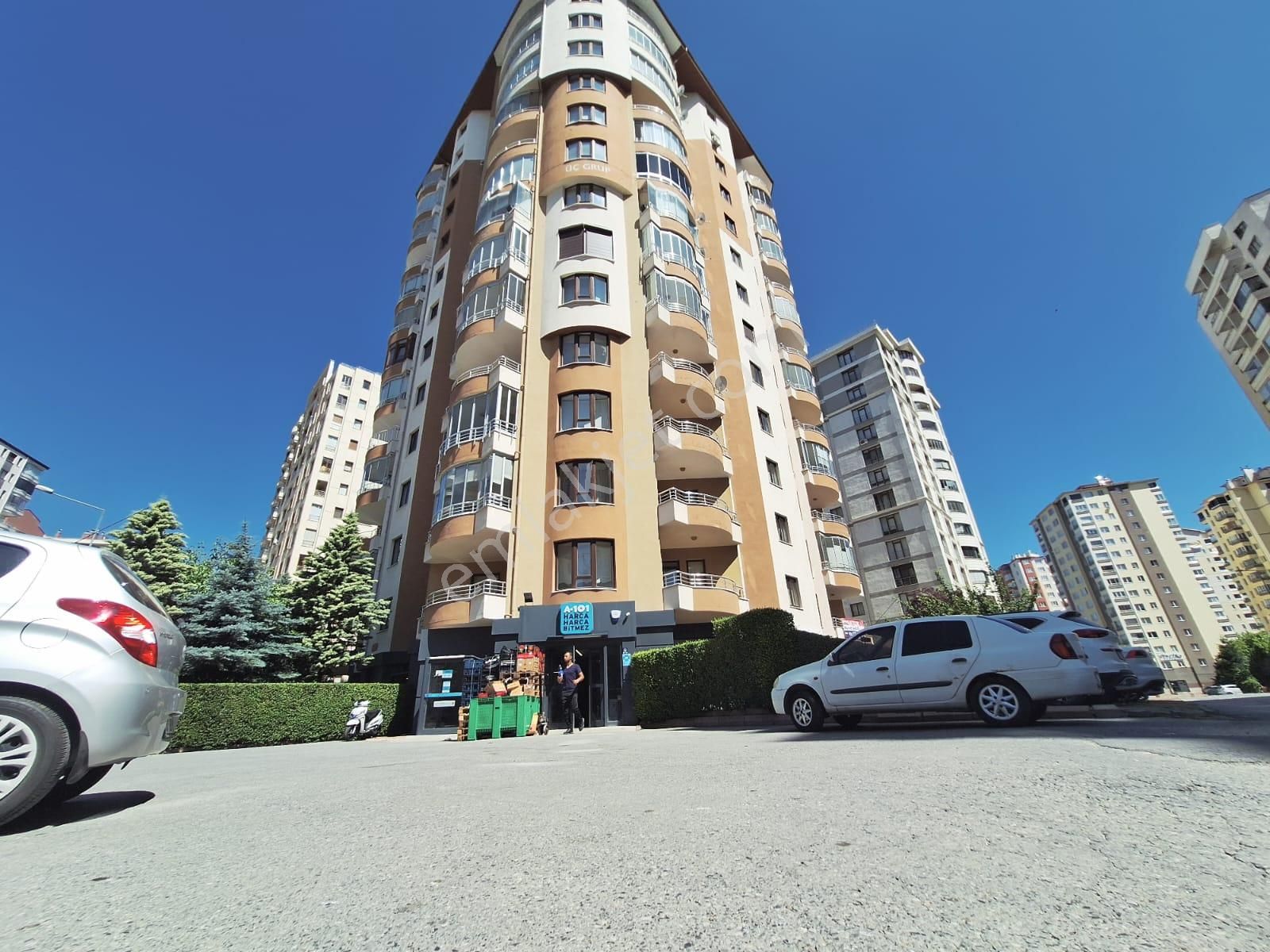Köşk Mahallesinde 4+1 Daire