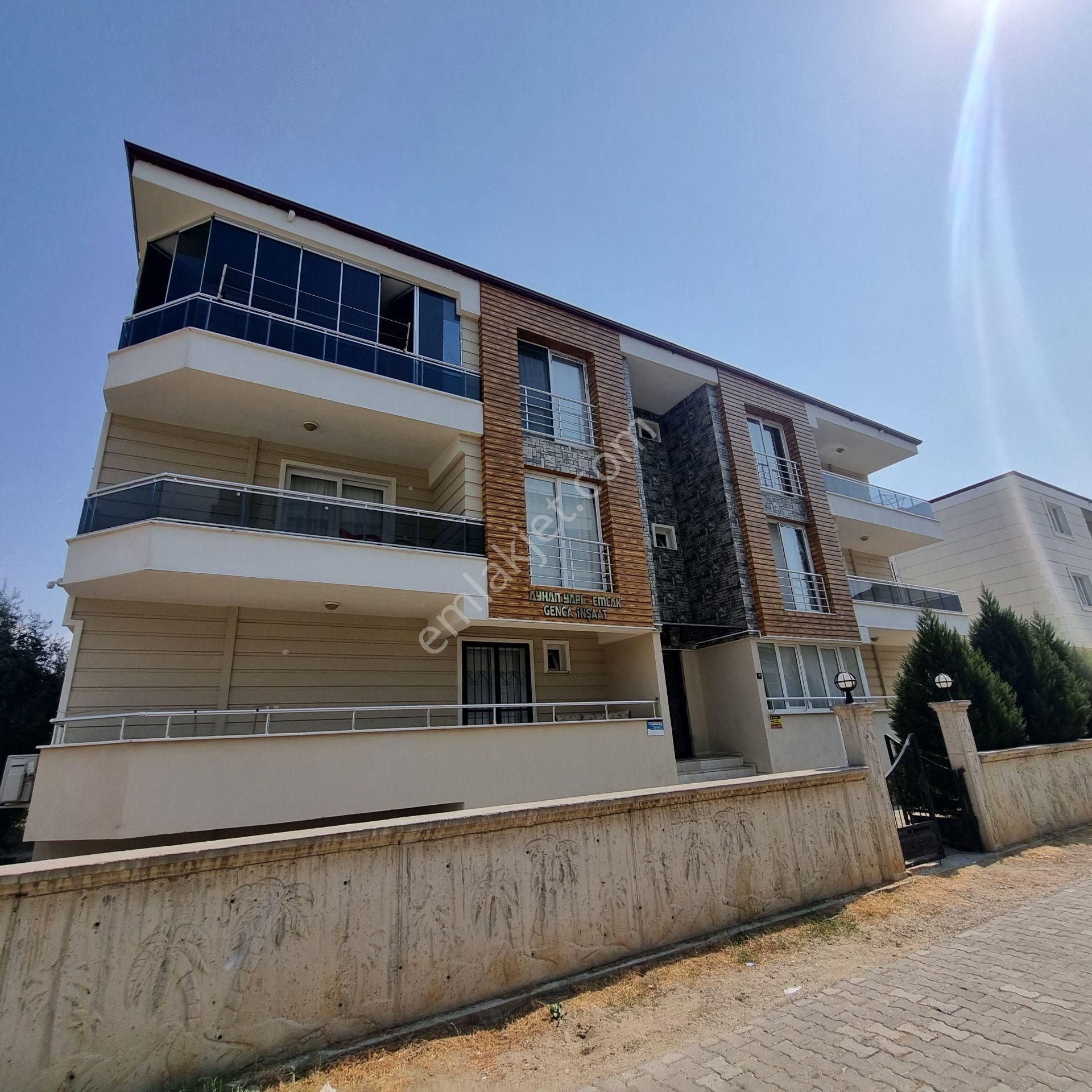 İsabeyli'de Kampüse 300 Mt Mesafede Eşyalı 1+1 Satılık Daire