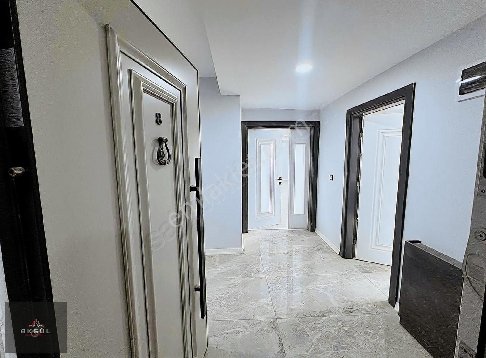Çerkezköy Tepe Mevki Orman Park Evlerinde 4+1 Satılık Daire