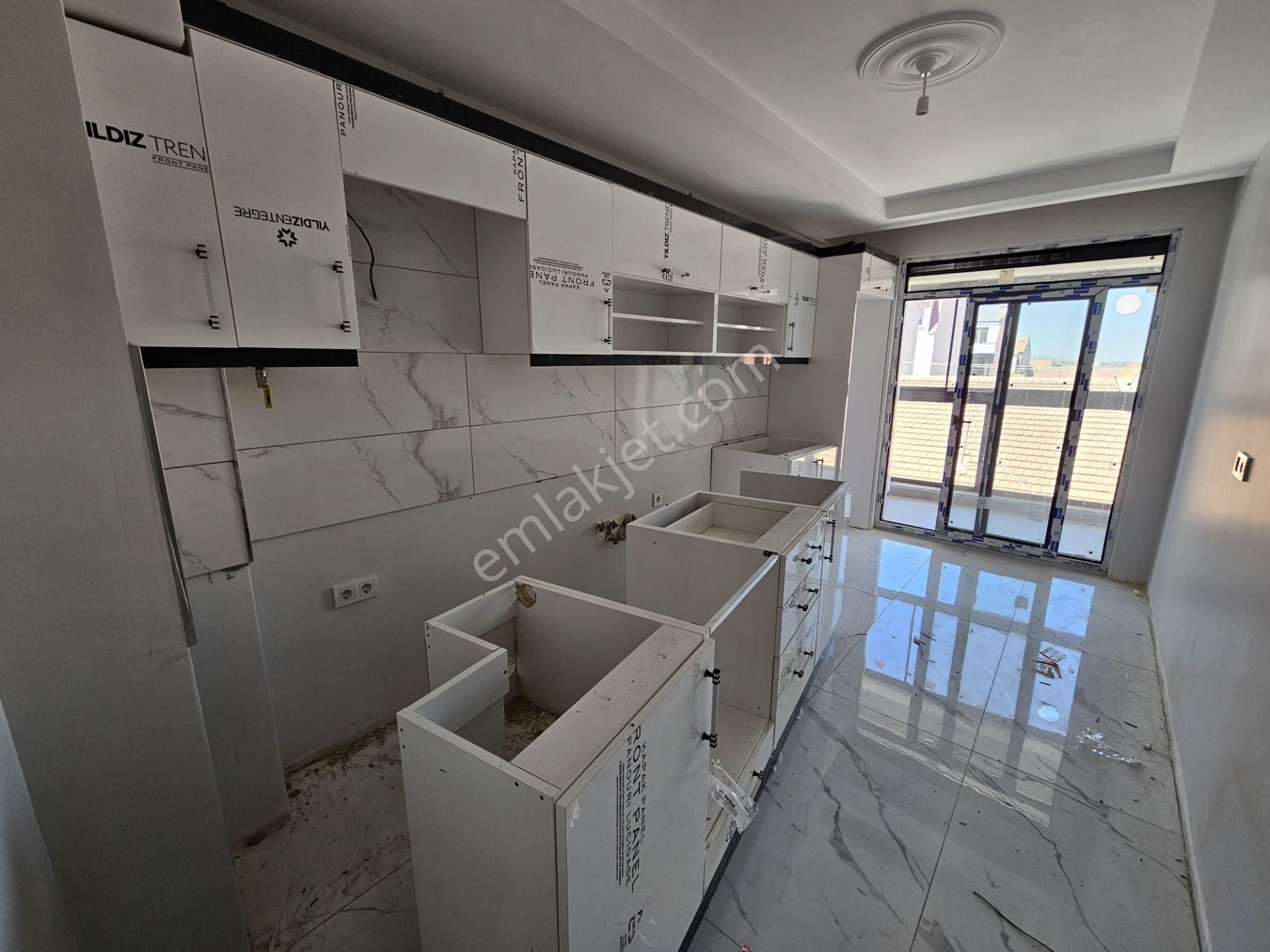 *genç Grup* Büyükdere Mah Yerden Isıtma E.banyo Çift Balkon 3+1