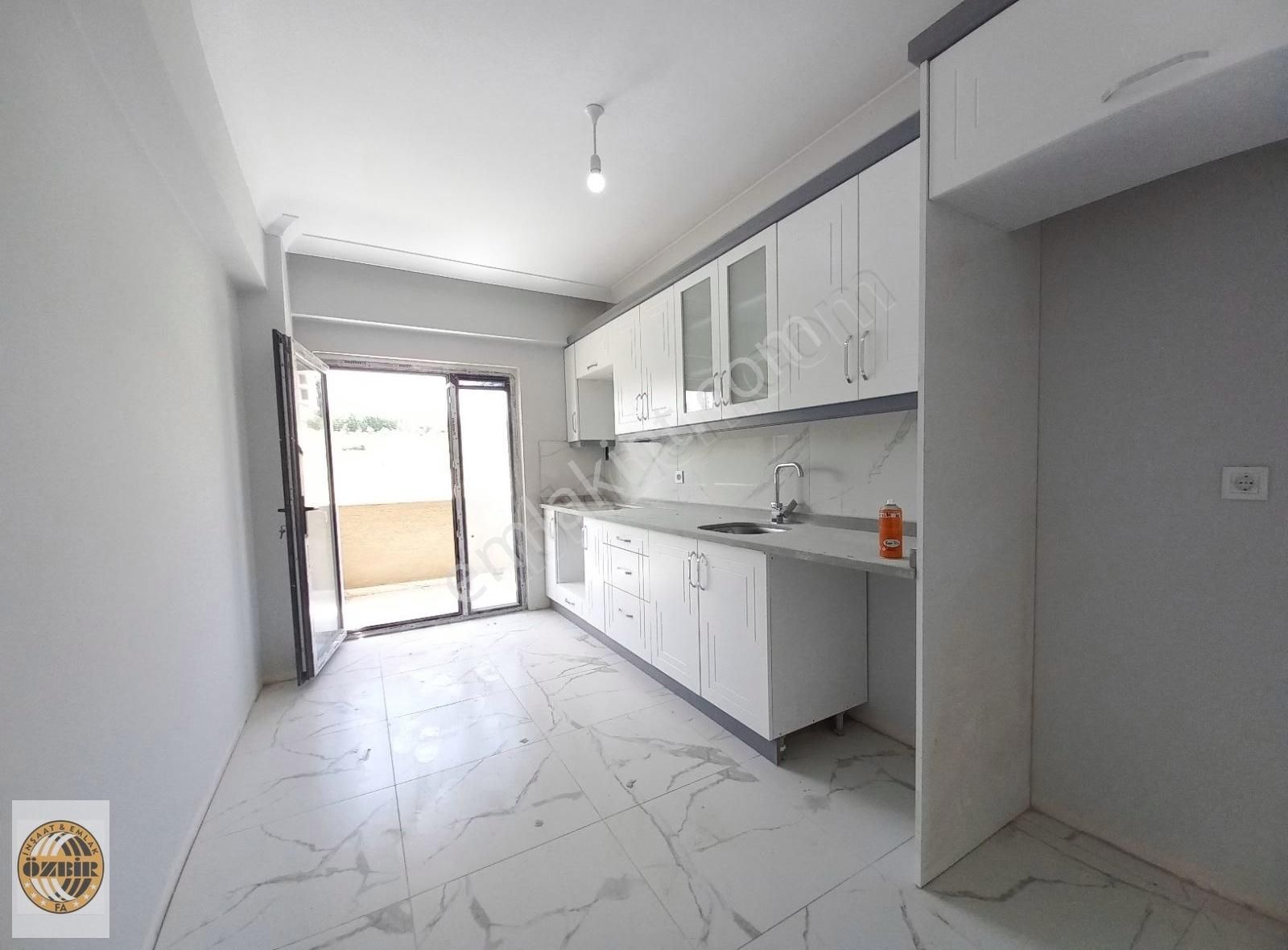 Fa Özbir'den İstasyonda Butik Site İçi Satılık Arakat 3+1daire