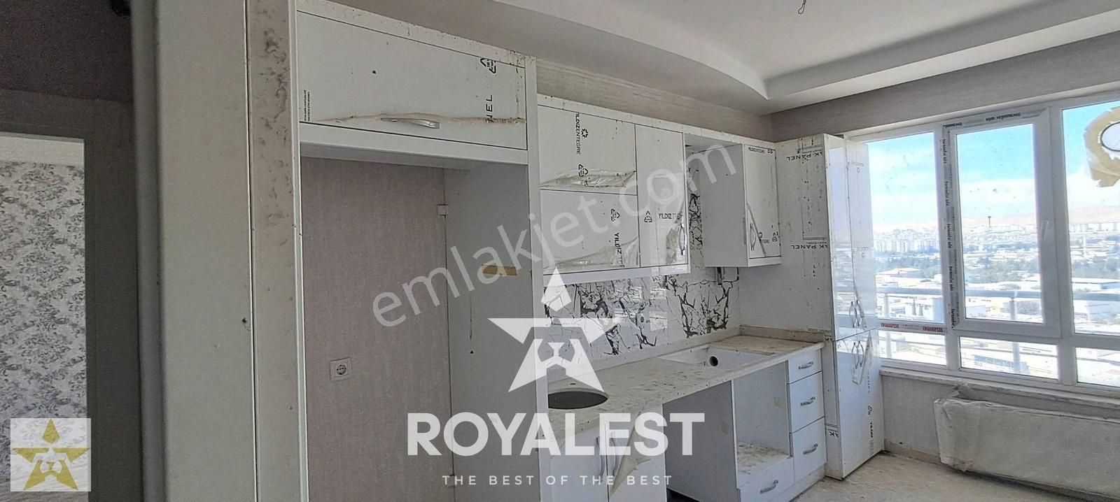 Royalest'ten En Güzel Konumda Etrafı Açık Yatırımlık Fırsatı
