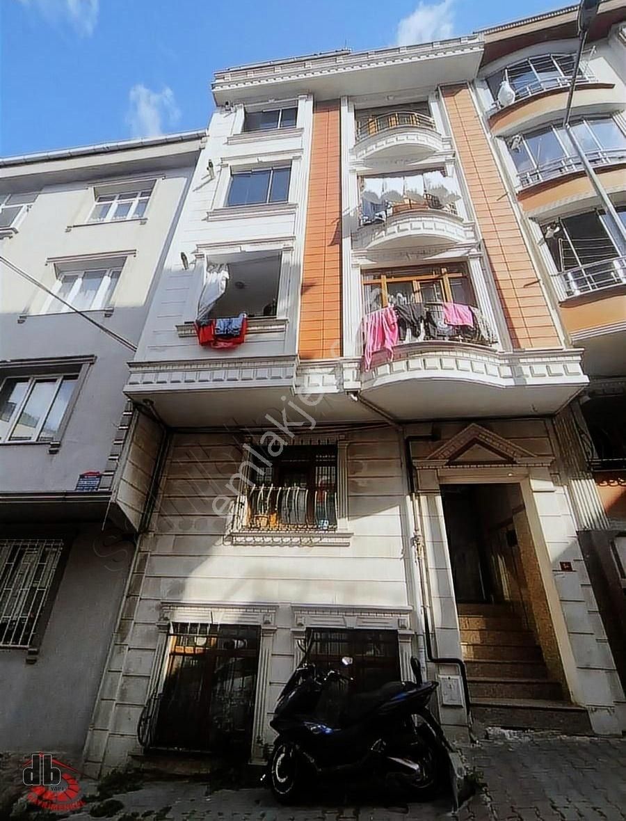 Rami Cuma Mahallesi'nde 5yasinda 1+1 Bahçe Kullanımlı
