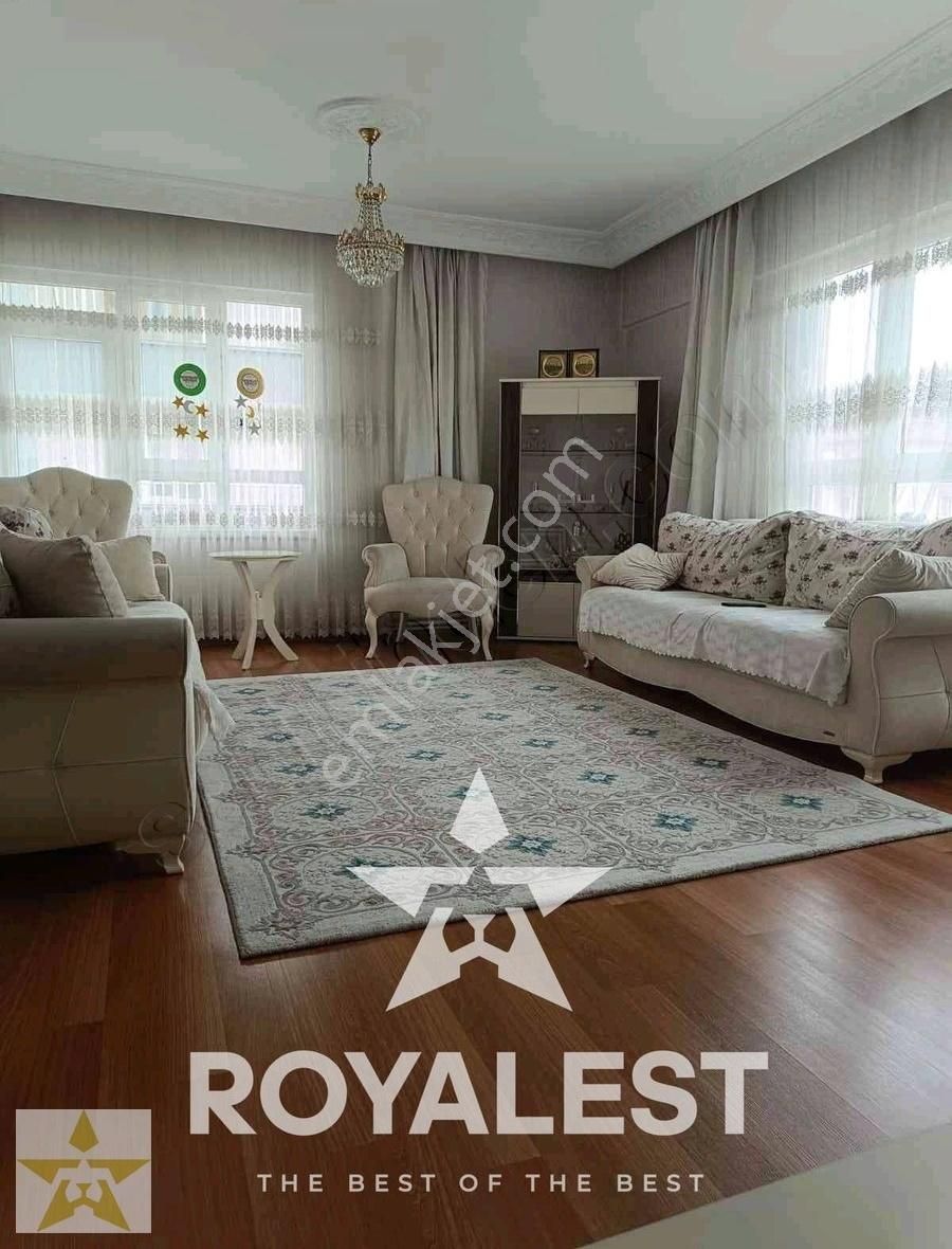 Royalest'ten Gazikent'te Satılık Bakımlı Fırsat Daire