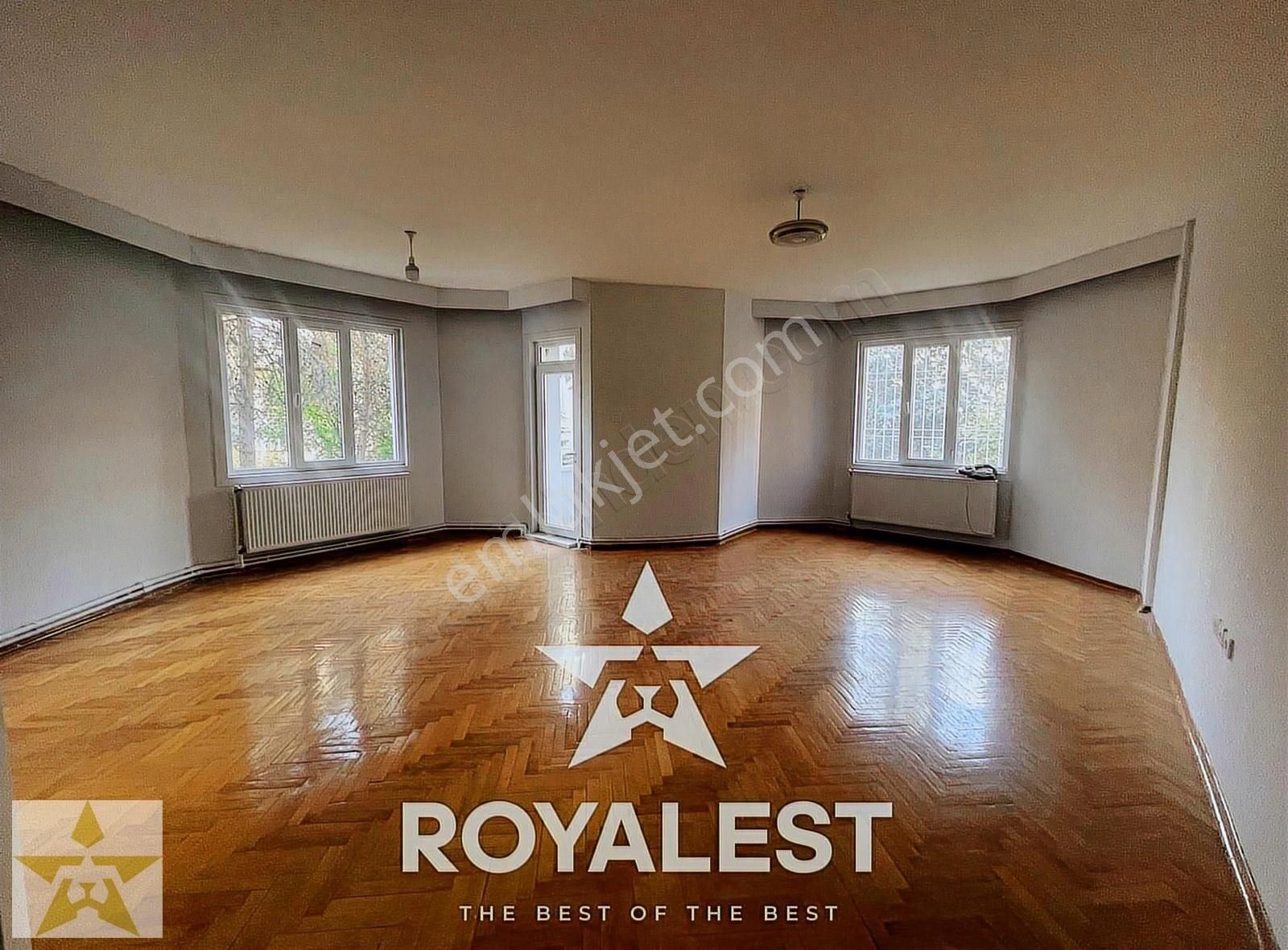 Royalest'ten Emek'te Site İçinde Muhteşem Lokasyonda Daire