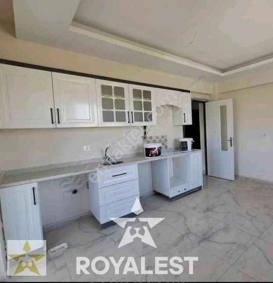 Royalest'ten Beykent'in Merkezi Konumunda 2+1 Kiralık Daire