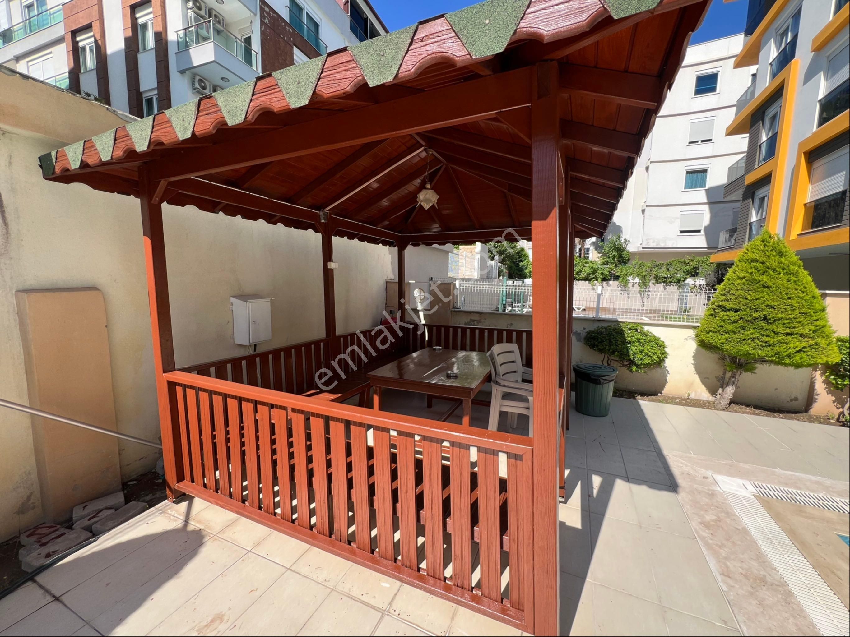 Antalya Konyaaltı 170m2 2 Banyo Teras 4+1 Boş Kiralık Daire - Görsel 3