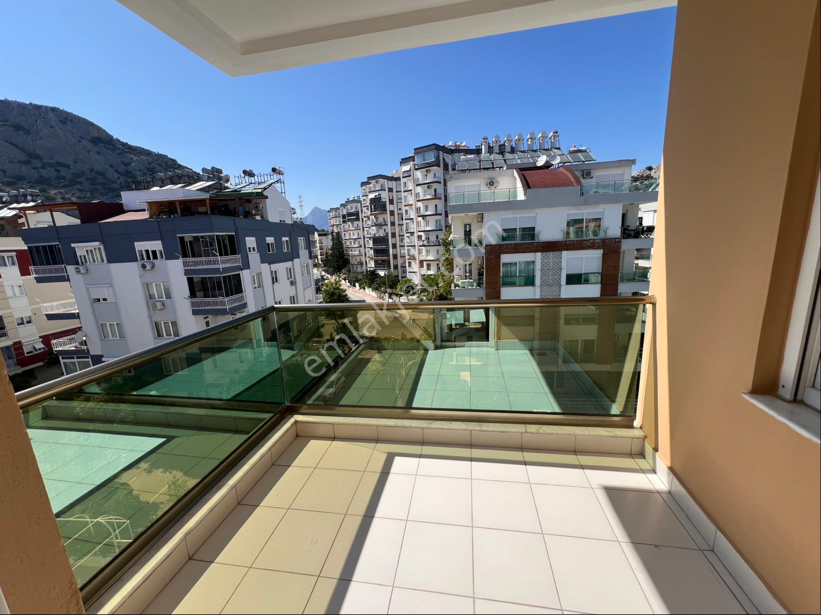 Antalya Konyaaltı 170m2 2 Banyo Teras 4+1 Boş Kiralık Daire - Görsel 20