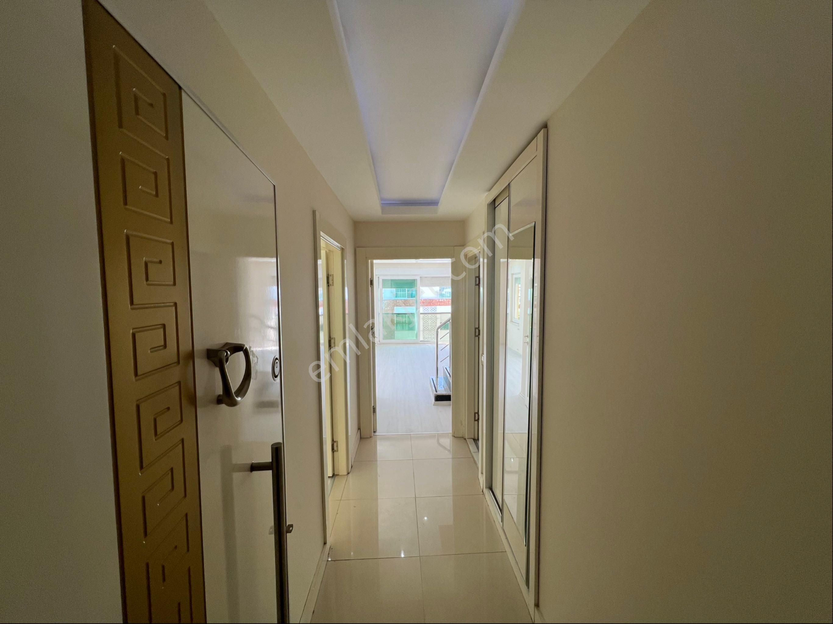Antalya Konyaaltı 170m2 2 Banyo Teras 4+1 Boş Kiralık Daire - Görsel 10