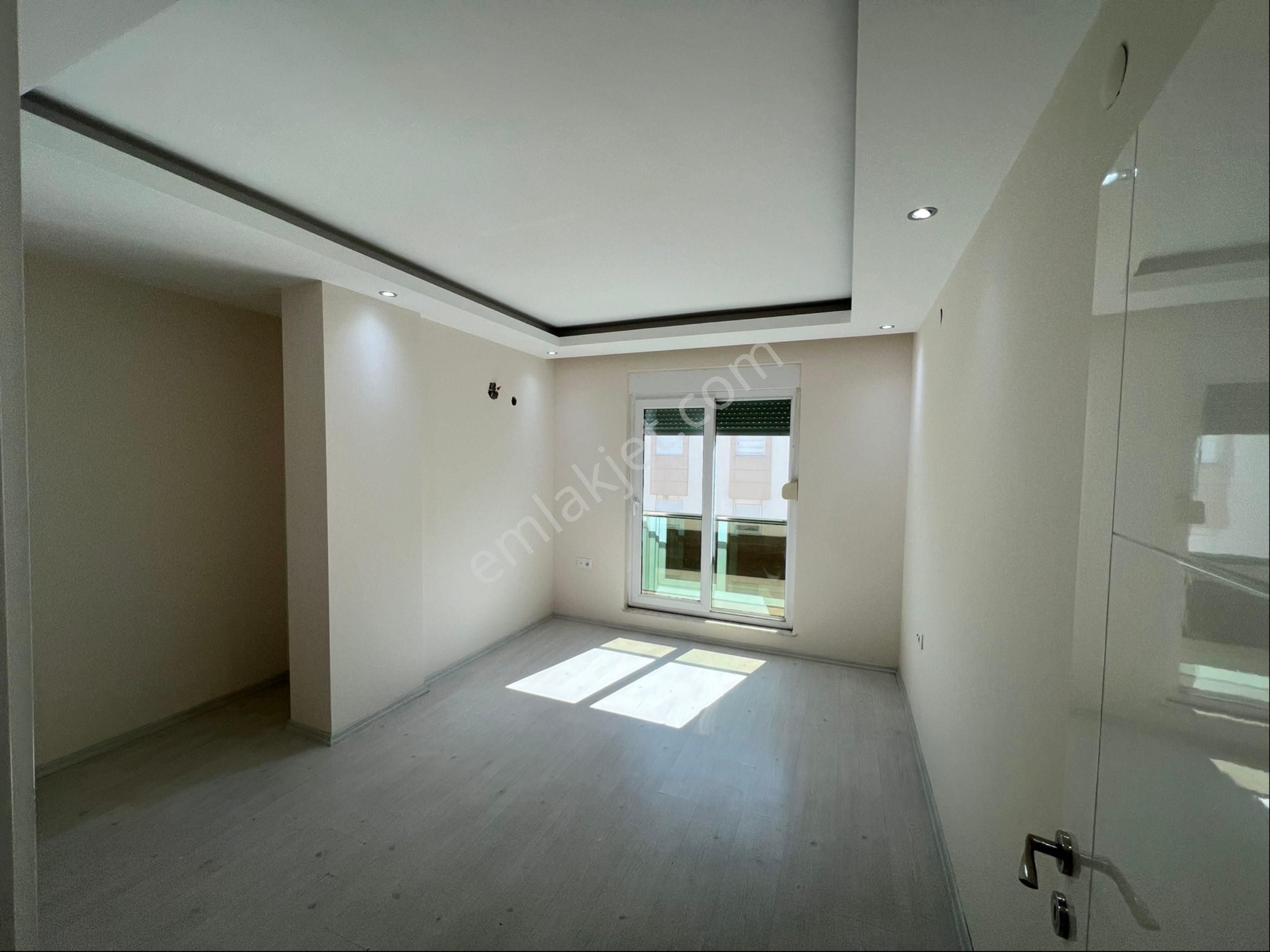 Antalya Konyaaltı 170m2 2 Banyo Teras 4+1 Boş Kiralık Daire - Görsel 12