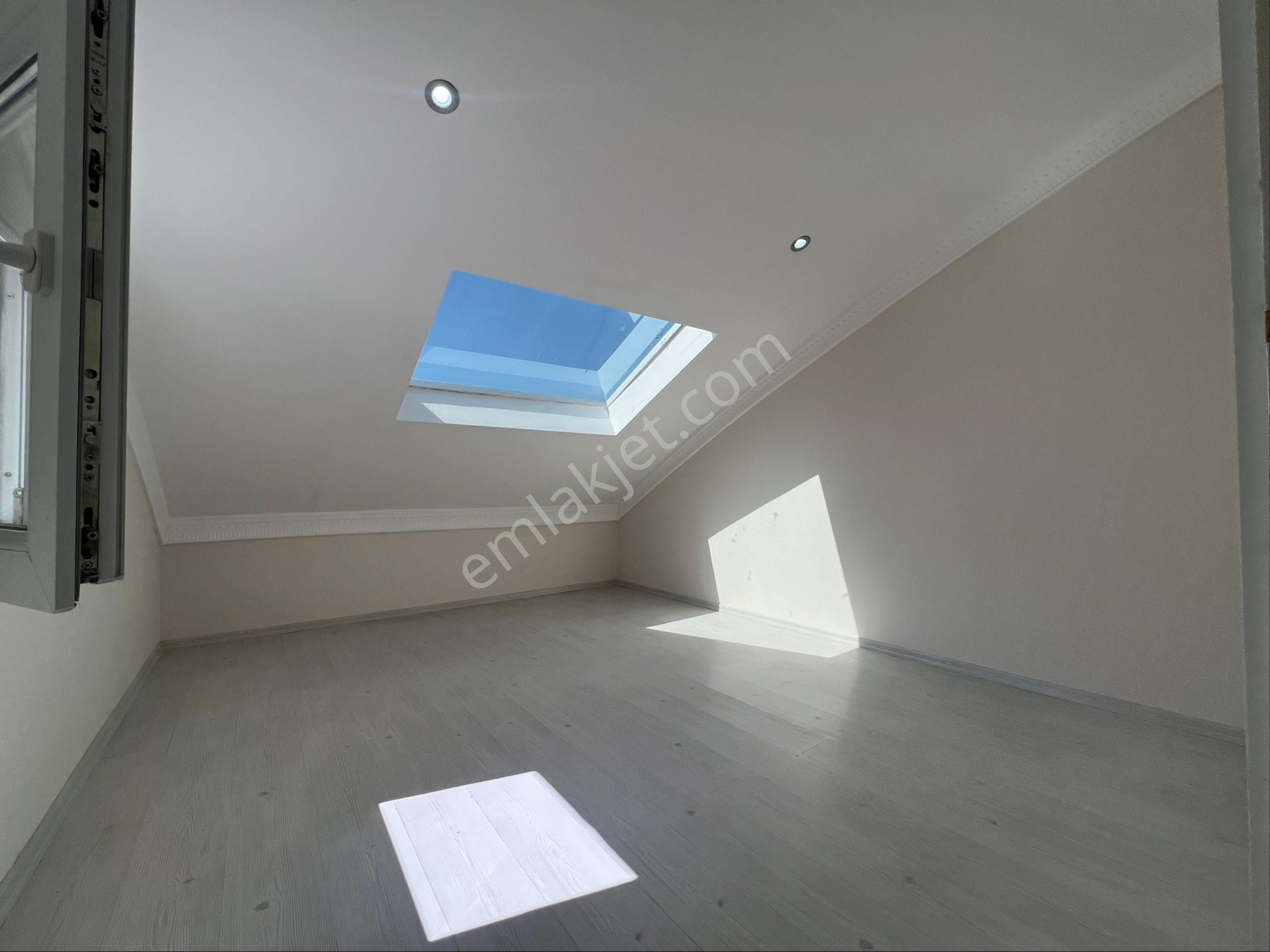 Antalya Konyaaltı 170m2 2 Banyo Teras 4+1 Boş Kiralık Daire - Görsel 32
