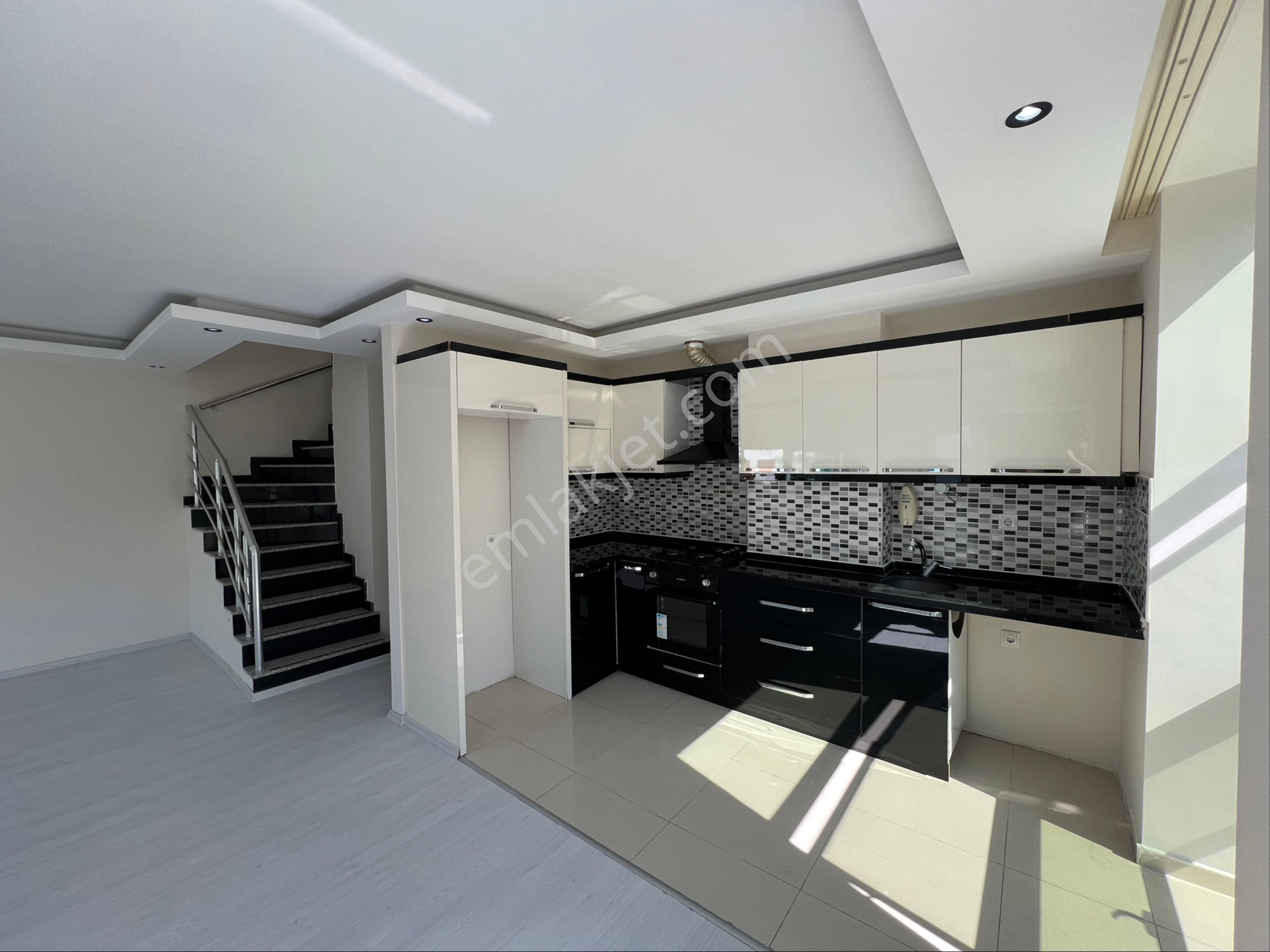 Antalya Konyaaltı 170m2 2 Banyo Teras 4+1 Boş Kiralık Daire - Görsel 17