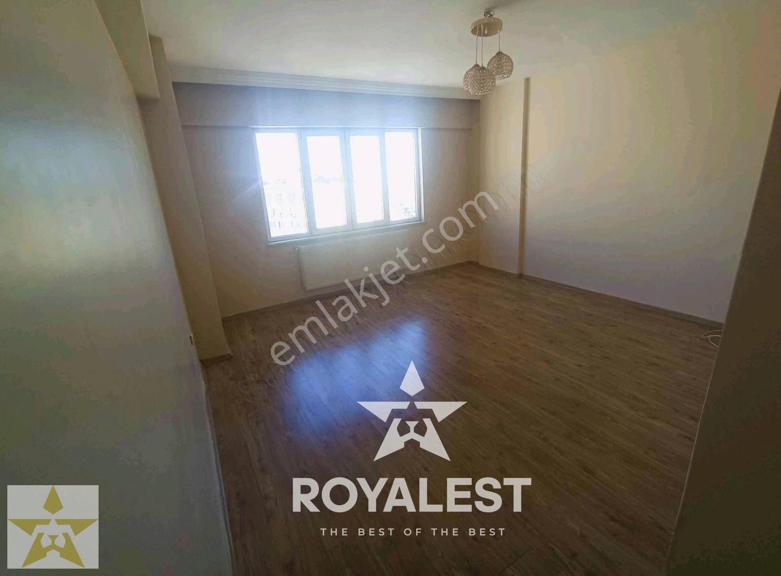 Royalest'ten Karataş'ta Hasarsız Ve Tramvaya Sıfır Bakımlı 2+1