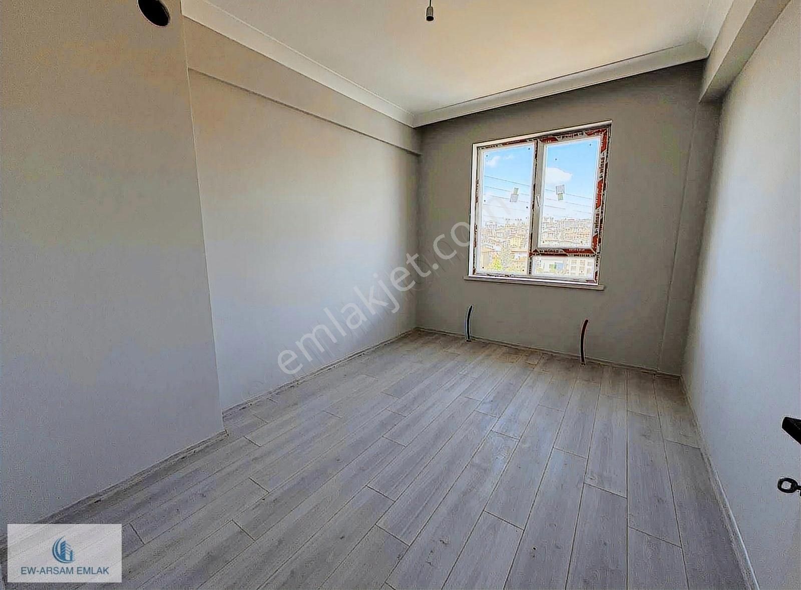 Ew Arsam'dan Muazzam Konumda Cadde Üzeri, Lüx 2+1 Sıfır Daire!!!