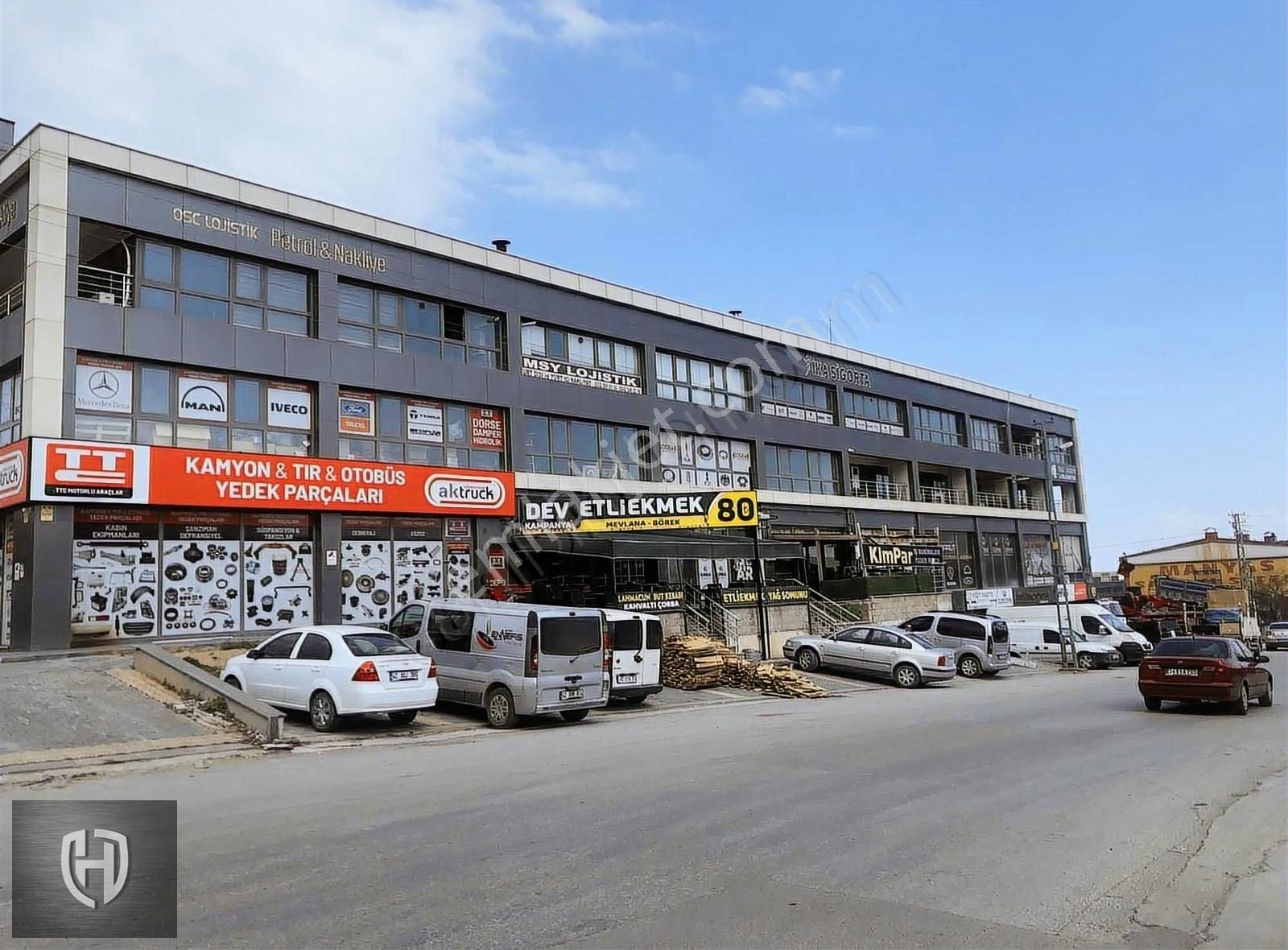 Kamyon Garajı Hulusi Çınar İş Merkezinde Ofis