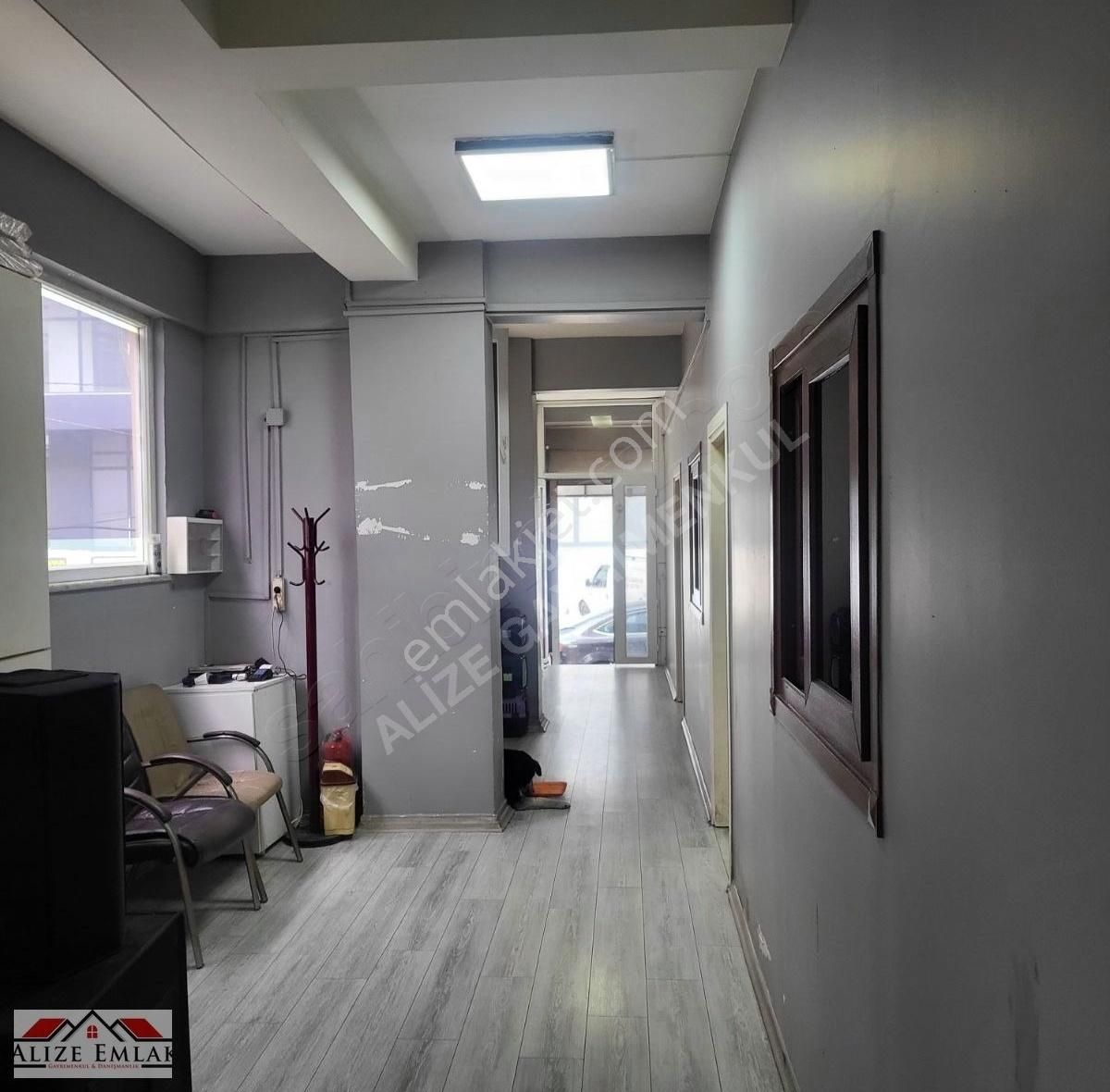 Alizeden Halkali Meydana Yakin 2 Katli Yeni Binada 400 Mt İşyeri - Görsel 6