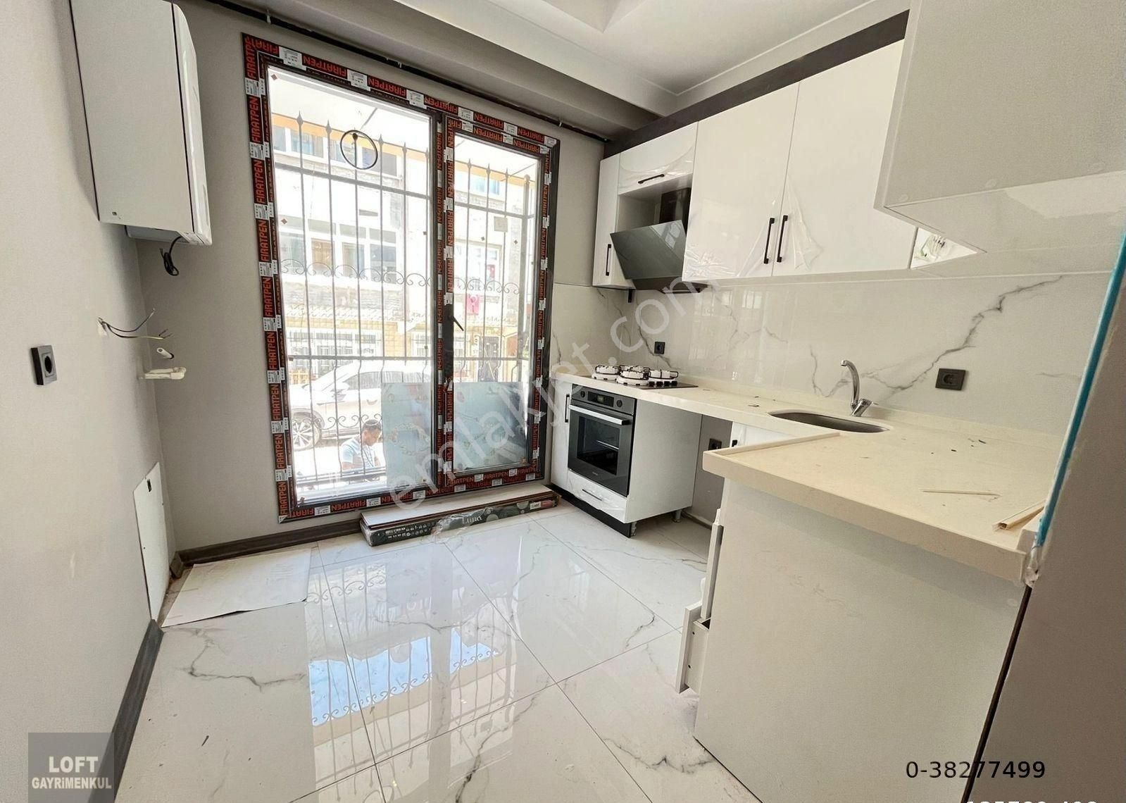 Loft'tn Sultanmurat Mh.sıfır Balkonlu 2+1 Kullanışlıyüksek Giriş
