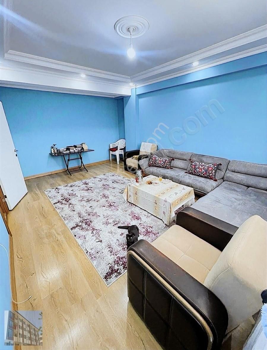 Altınşehirde Satılık 2+1 Cadde Konumlu Bahçe Katı(sevim İnş)
