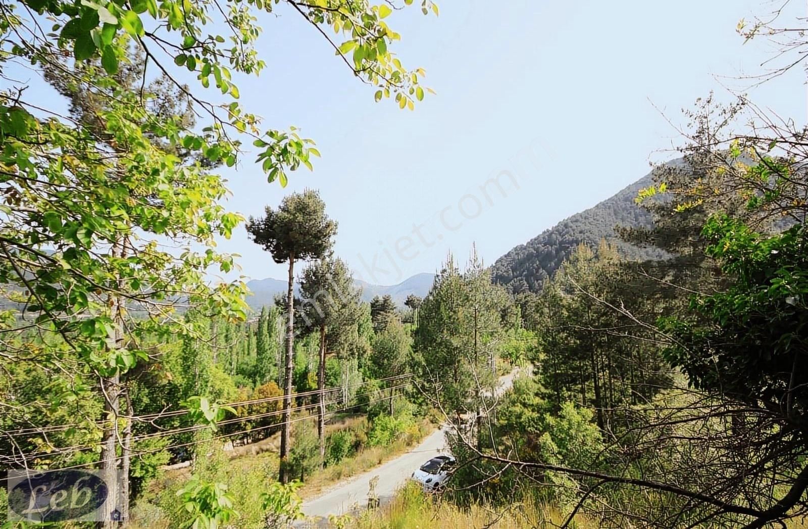 Fethiye Nif Yerleşim Alanında Doğa Manzaralı Satılık Arazi