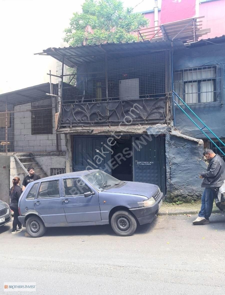 Oto Sanayi'de İşlek Cadde Üzeri 40 M2 Kiralik Dükkan Sanayi Mah