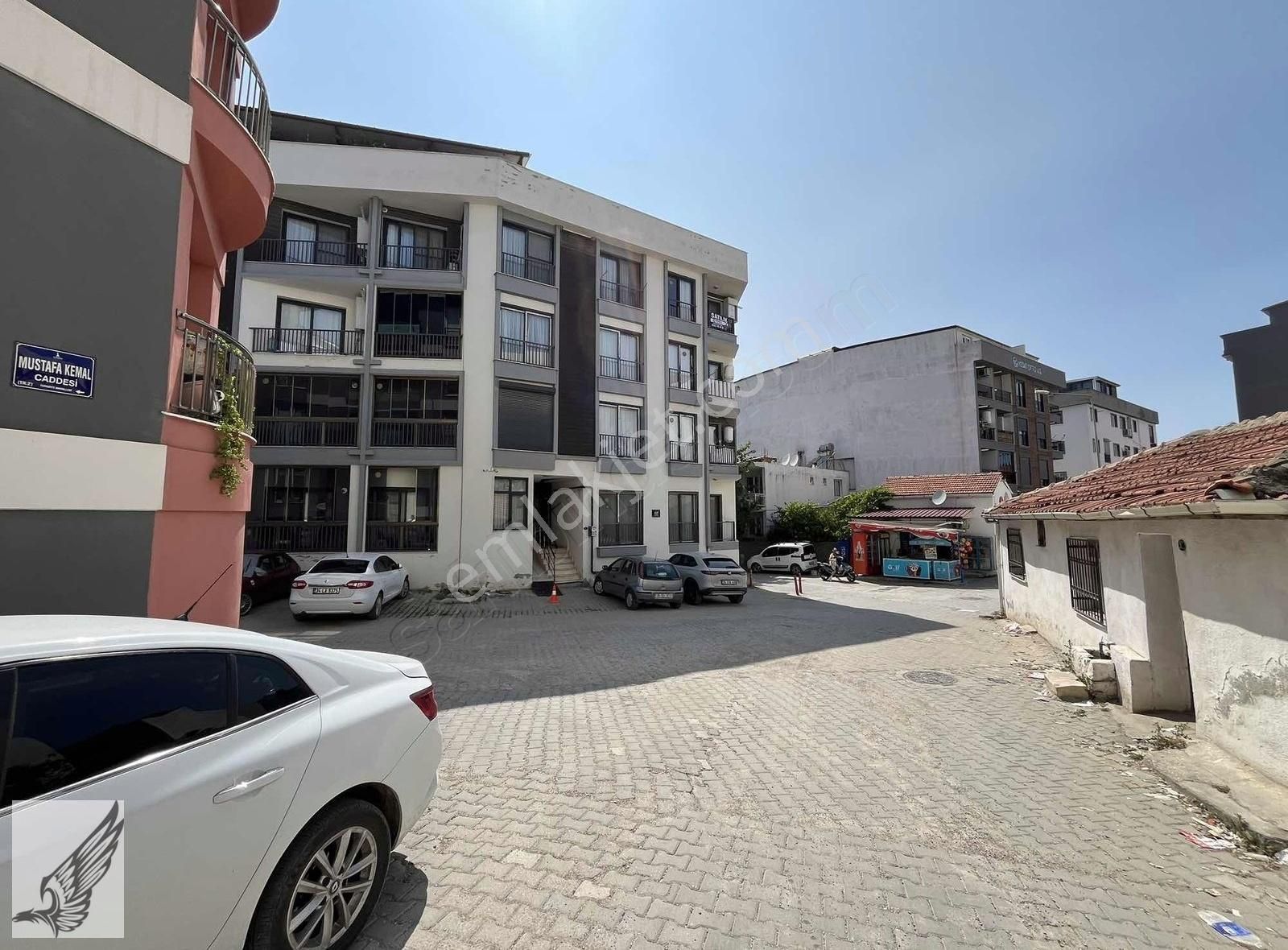 Seferihisar Çarşı Merkezine Yakın Geniş Ferah Kiralık 1+1 Daire