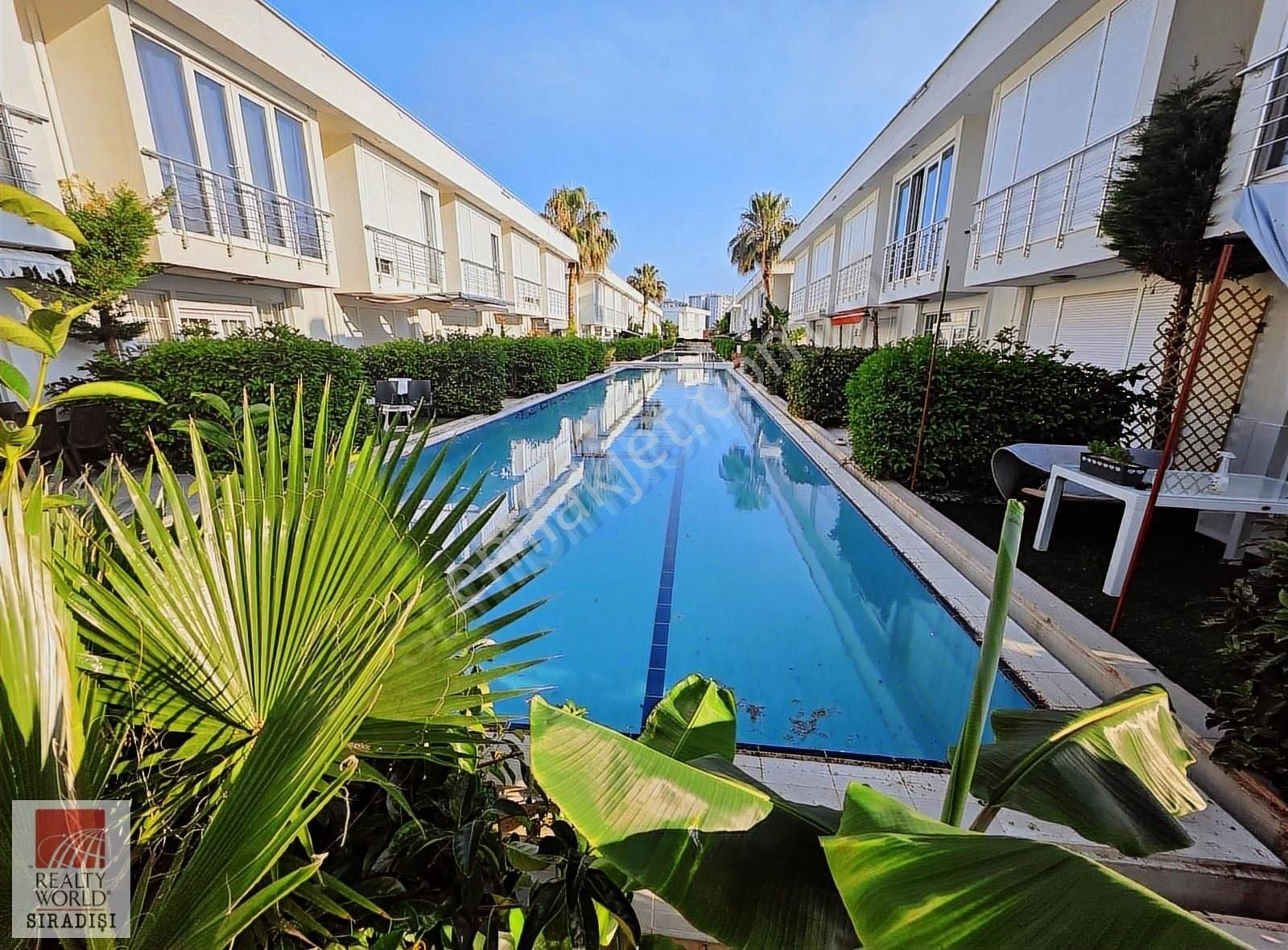 Antalya Kemerağzı Site İçerisinde Satılık Havuzlu 2+1 Villa